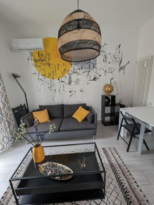 Apartment Bright Flat Just 10 Minutes From The Centre