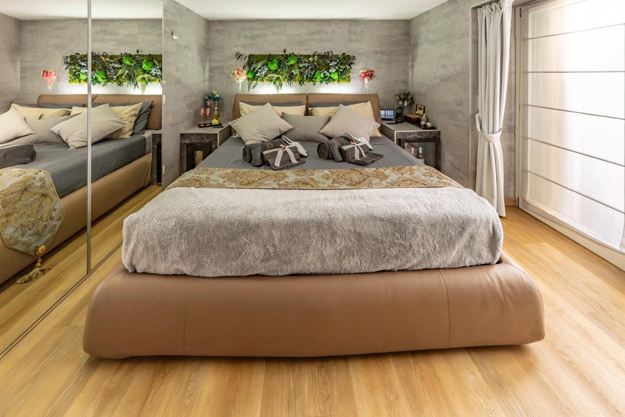 Luxe & Haven - Jacuzzi, Sauna, Steam, Private Parking Apartment