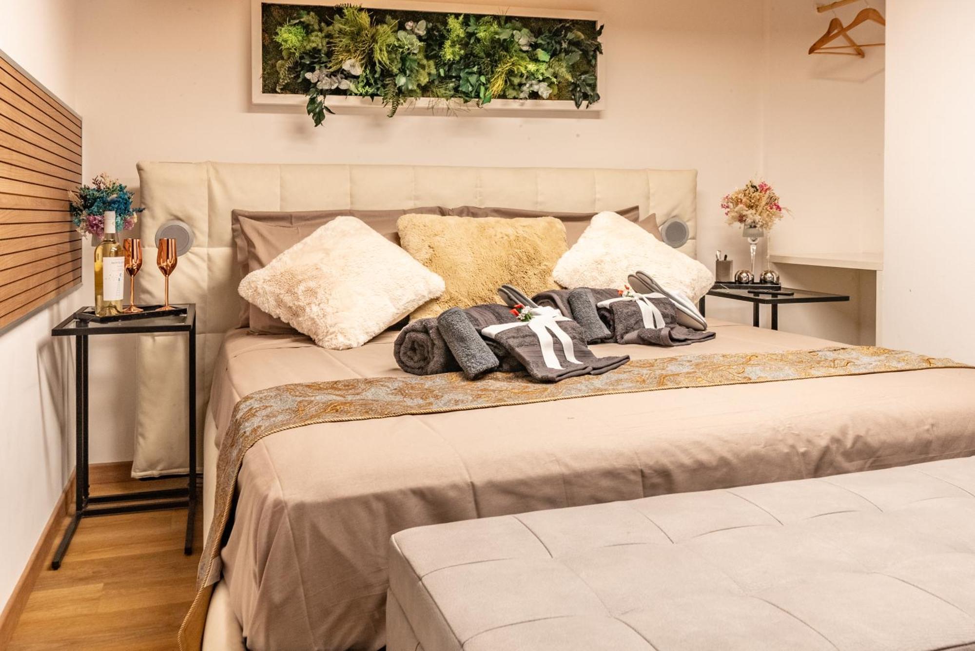 Apartment Luxe & Haven - Jacuzzi, Sauna, Steam, Private Parking *