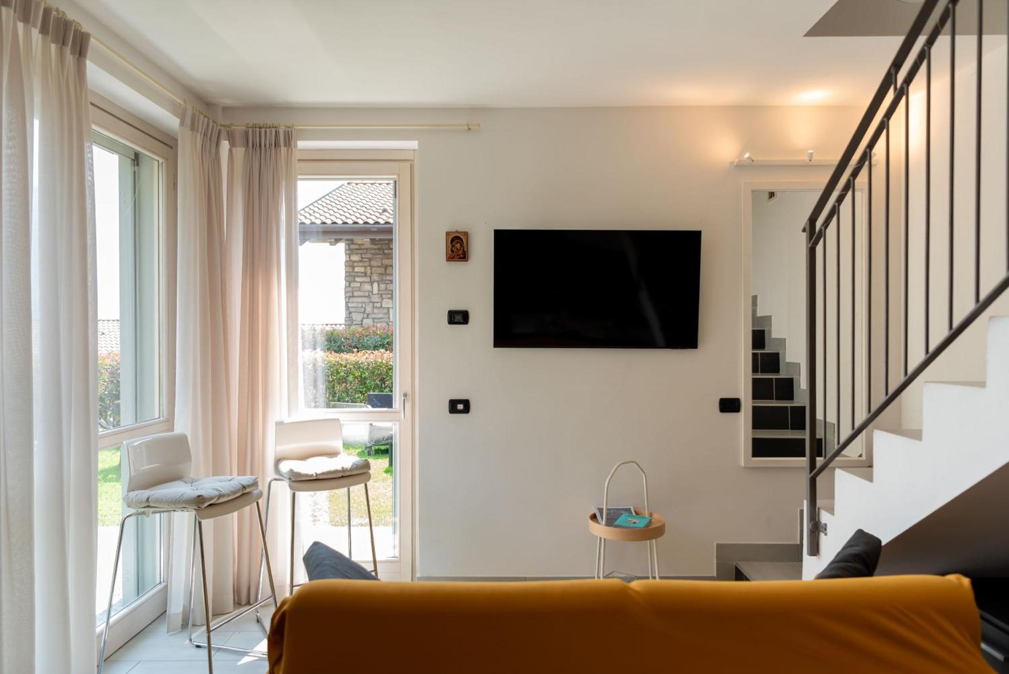 Sant'anna Giardino - By Lovecomo Ferienhaus