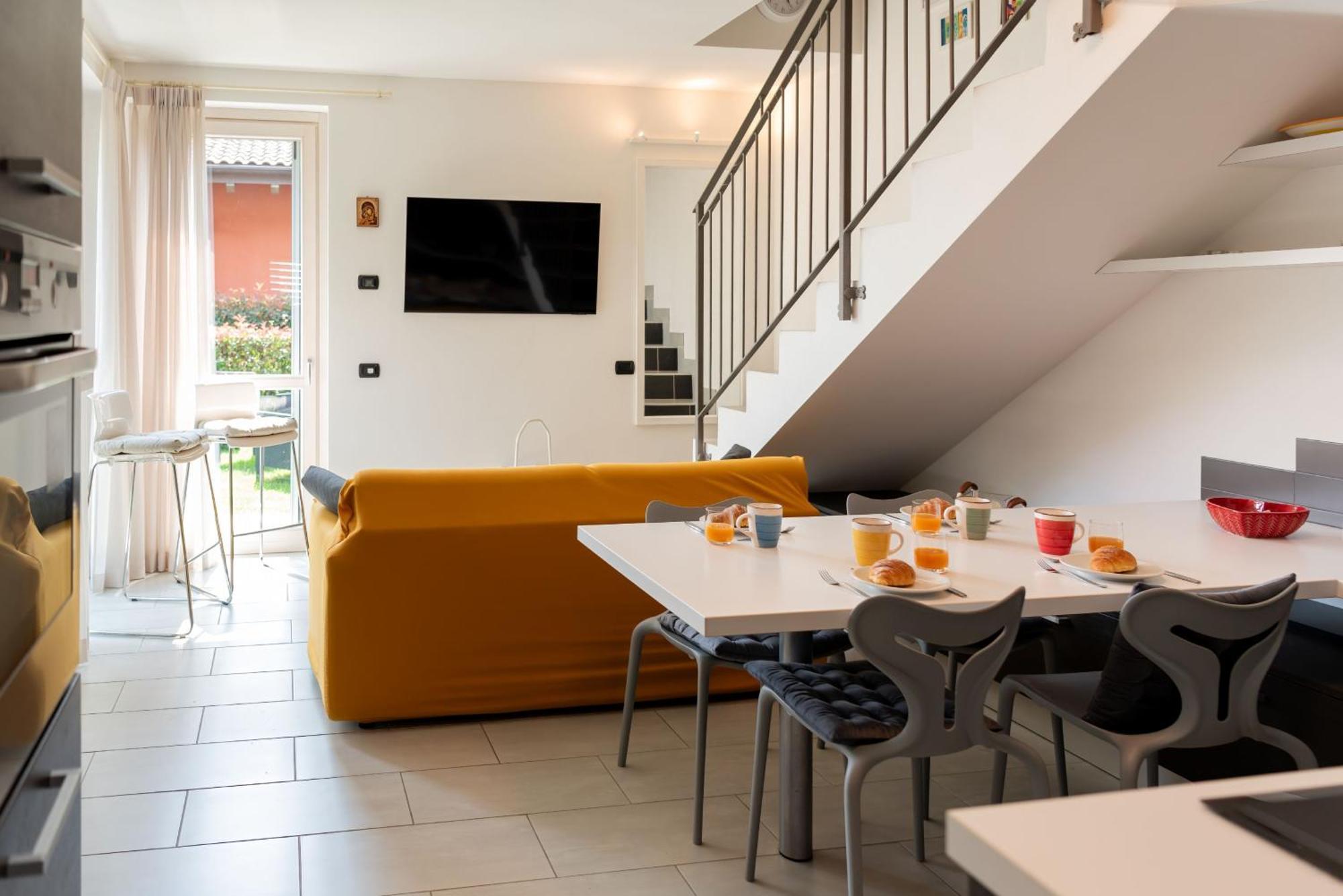 Sant'anna Giardino - By Lovecomo Ferienhaus