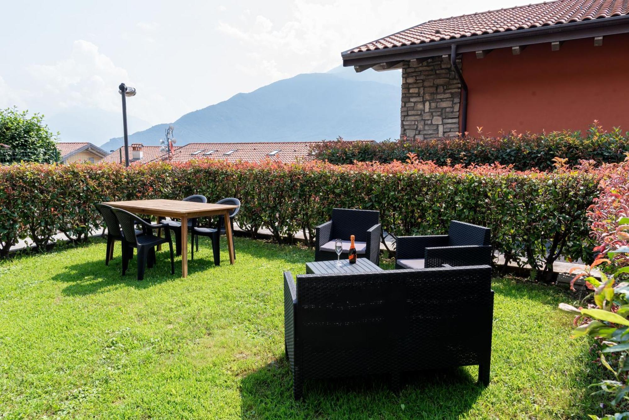 Sant'anna Giardino - By Lovecomo Ferienhaus Pianello Del Lario