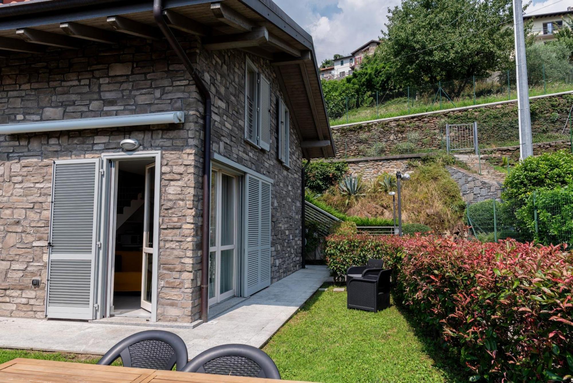 Ferienhaus Sant'anna Giardino - By Lovecomo *