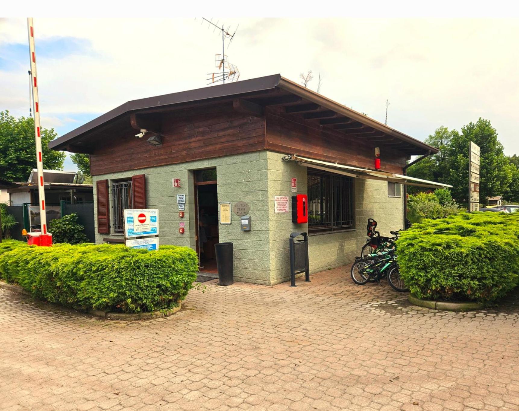 La Casa Del Sole Campsite Merone