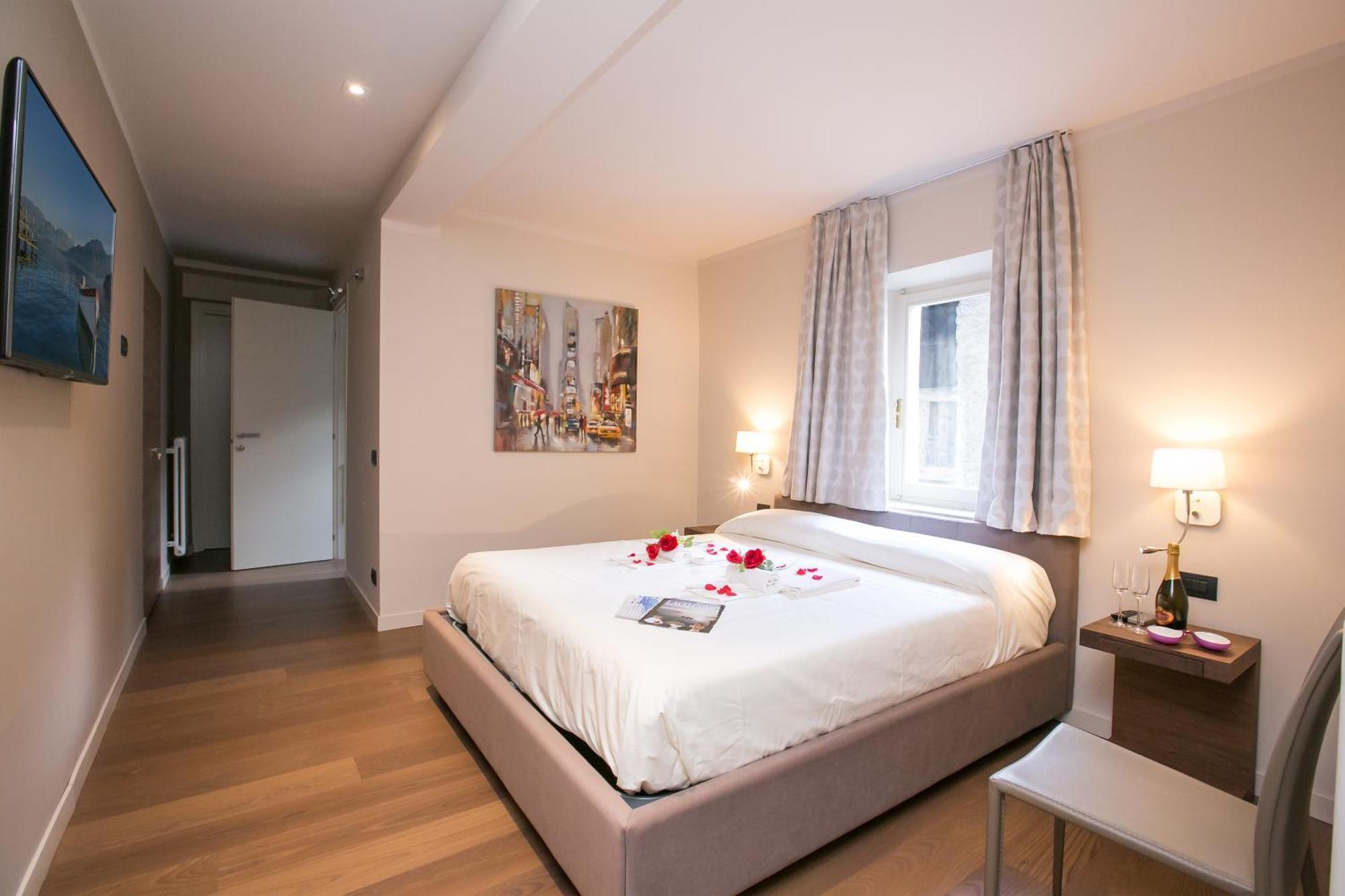 Laglio Deluxe Apartment Carate Urio