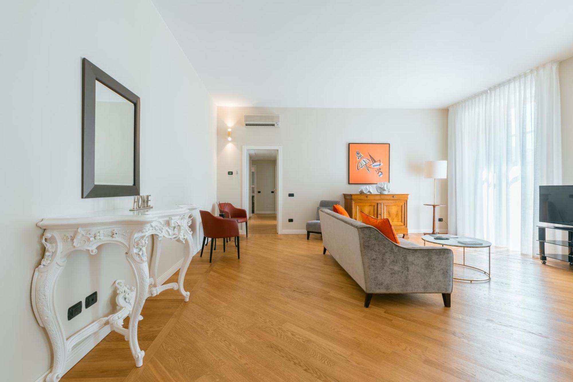 Apartment Loft Azalea, By R Collection