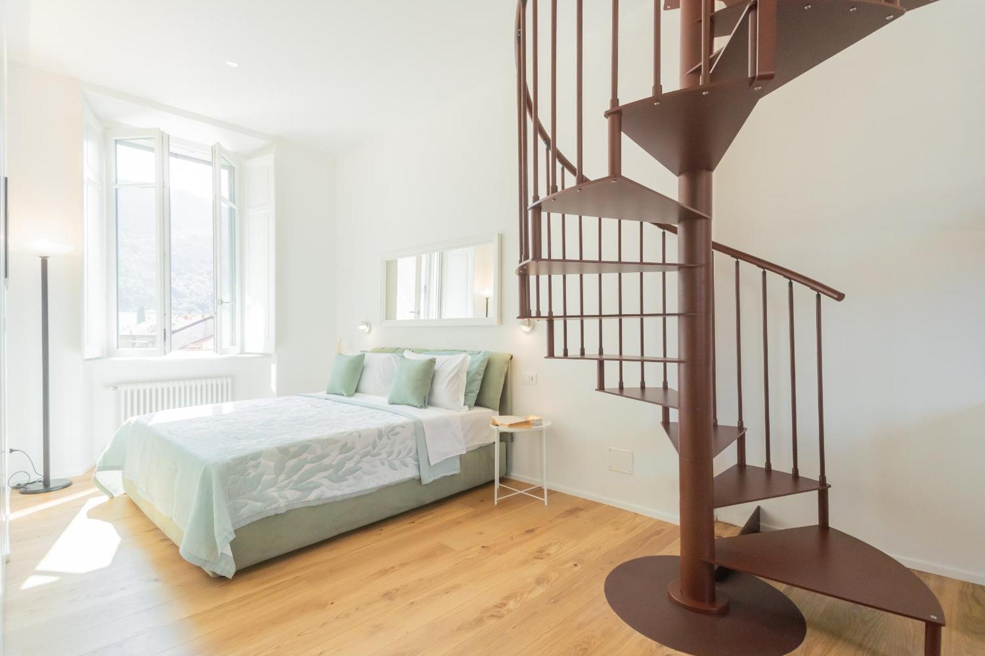 Apartment Rooftop Nest In Center By Rent *