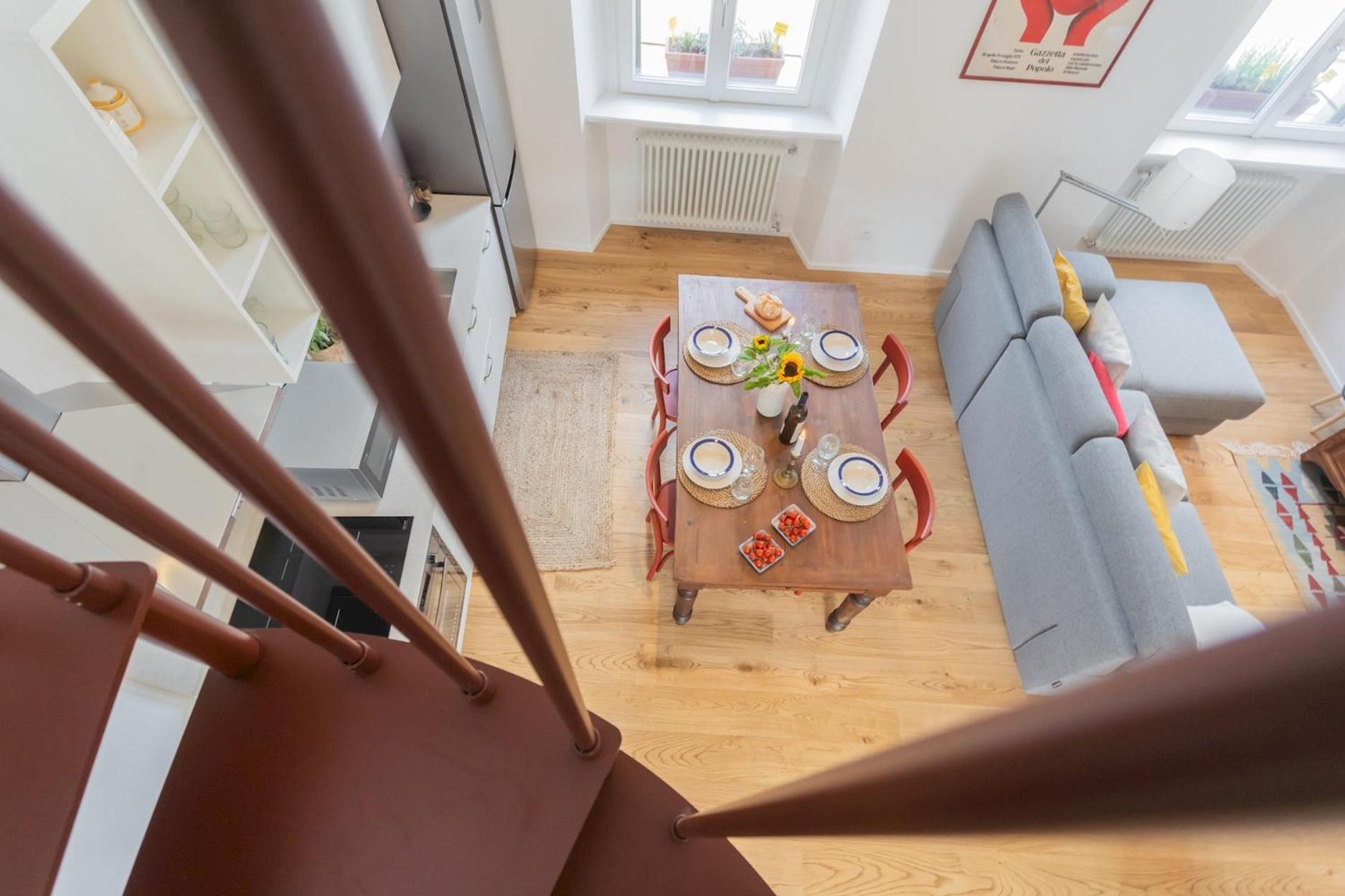 Rooftop Nest In Center By Rent Apartment