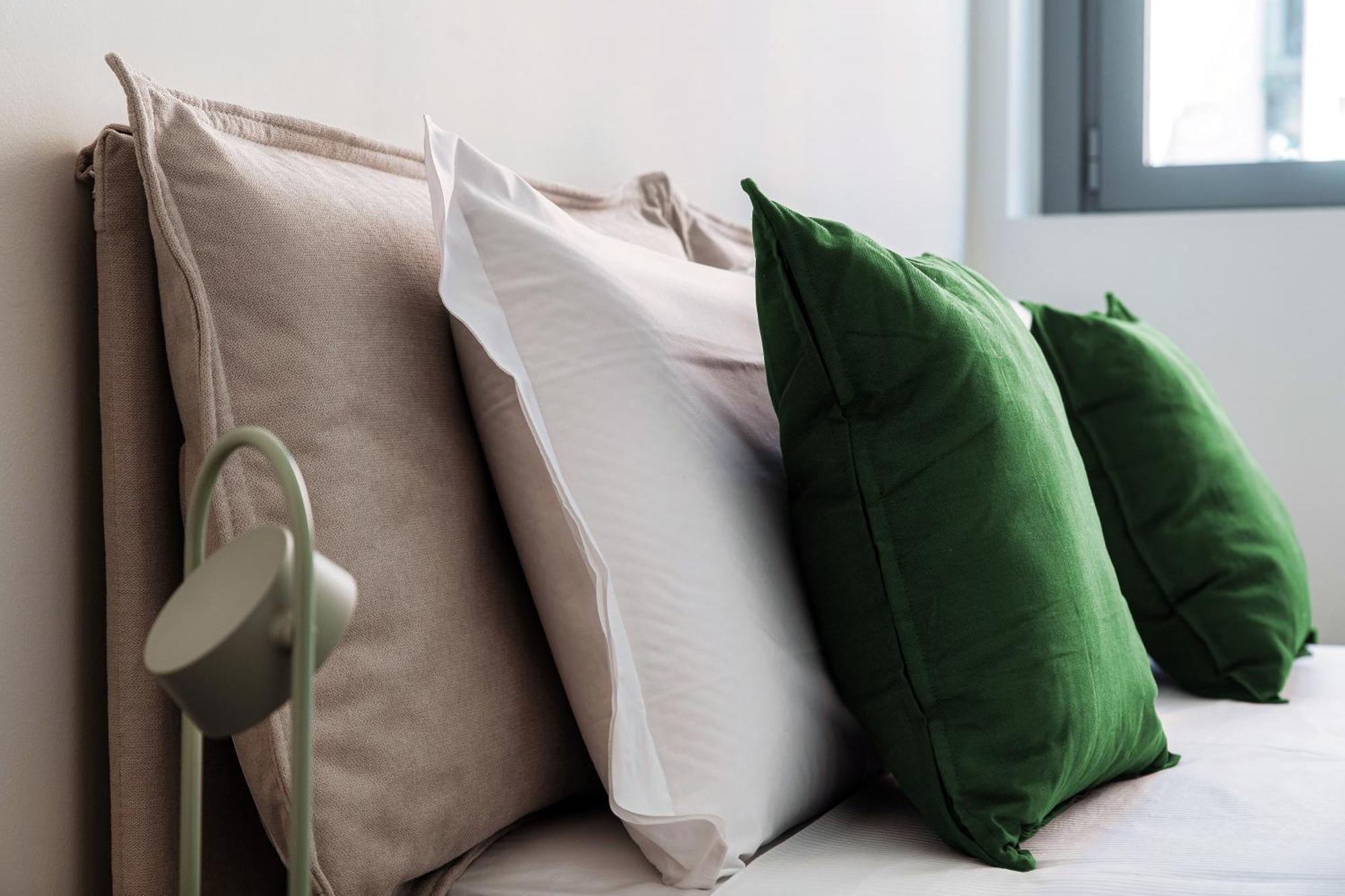 Apartment Shades Of - *