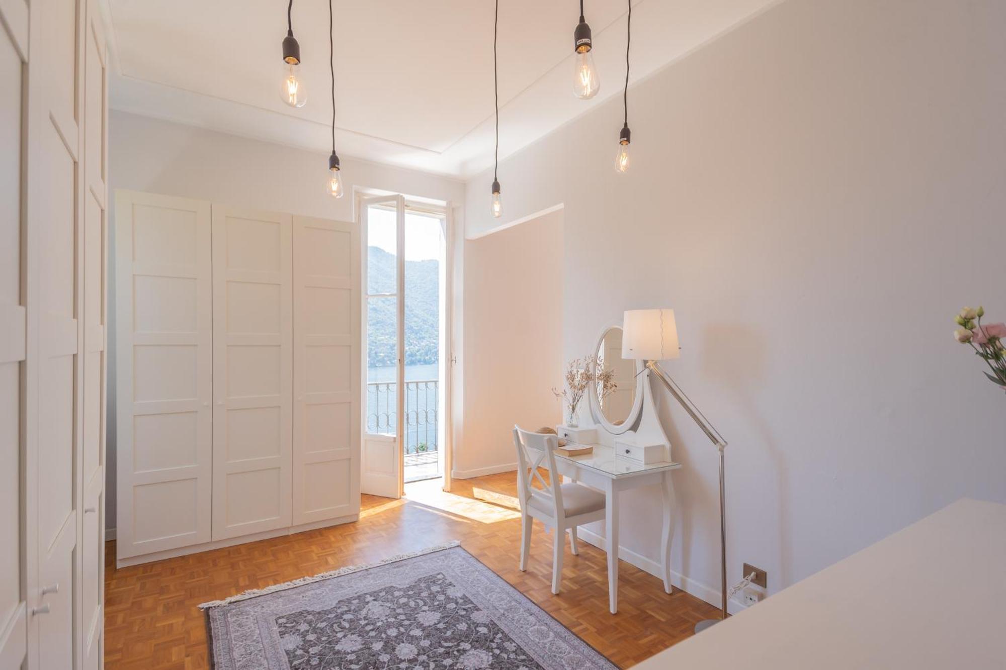 Villa Chiara Lake Como With Private Garden By Rent All Como * Moltrasio