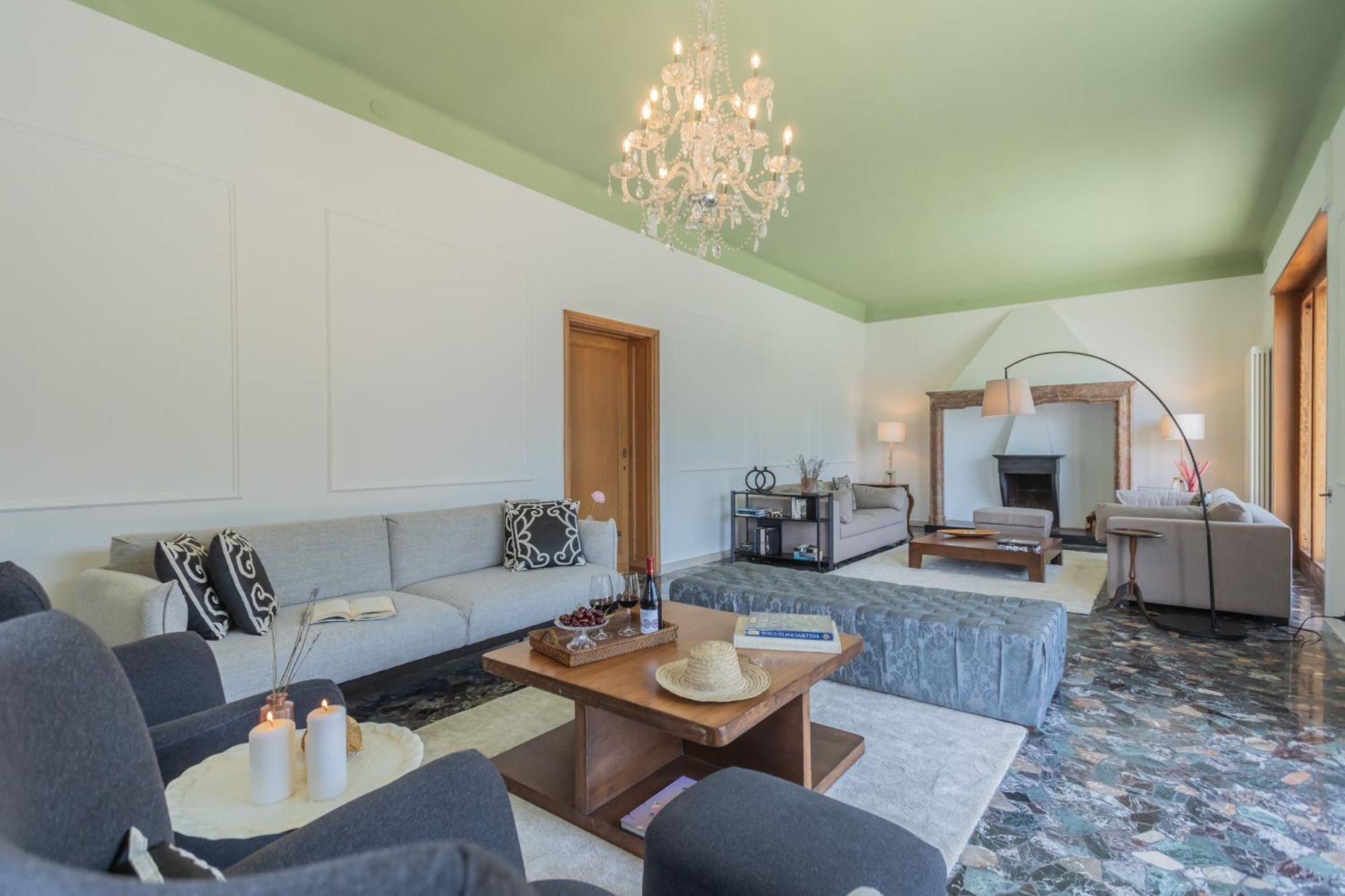 Villa Chiara Lake Como With Private Garden By Rent All Como * Moltrasio