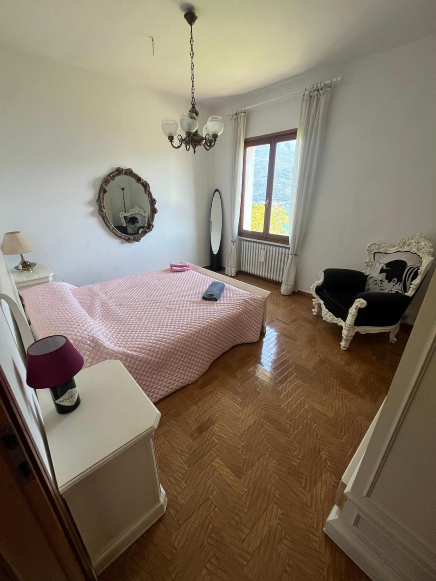 Holiday home Panorama Cremia-casa Lina
