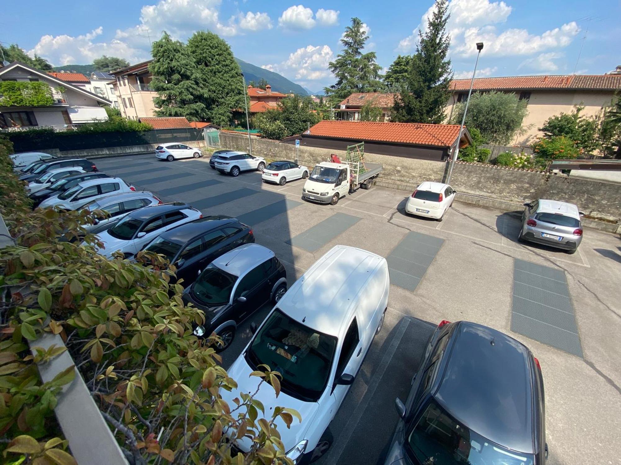 Apartment New Residenza Le Essenze - I 7 Laghi