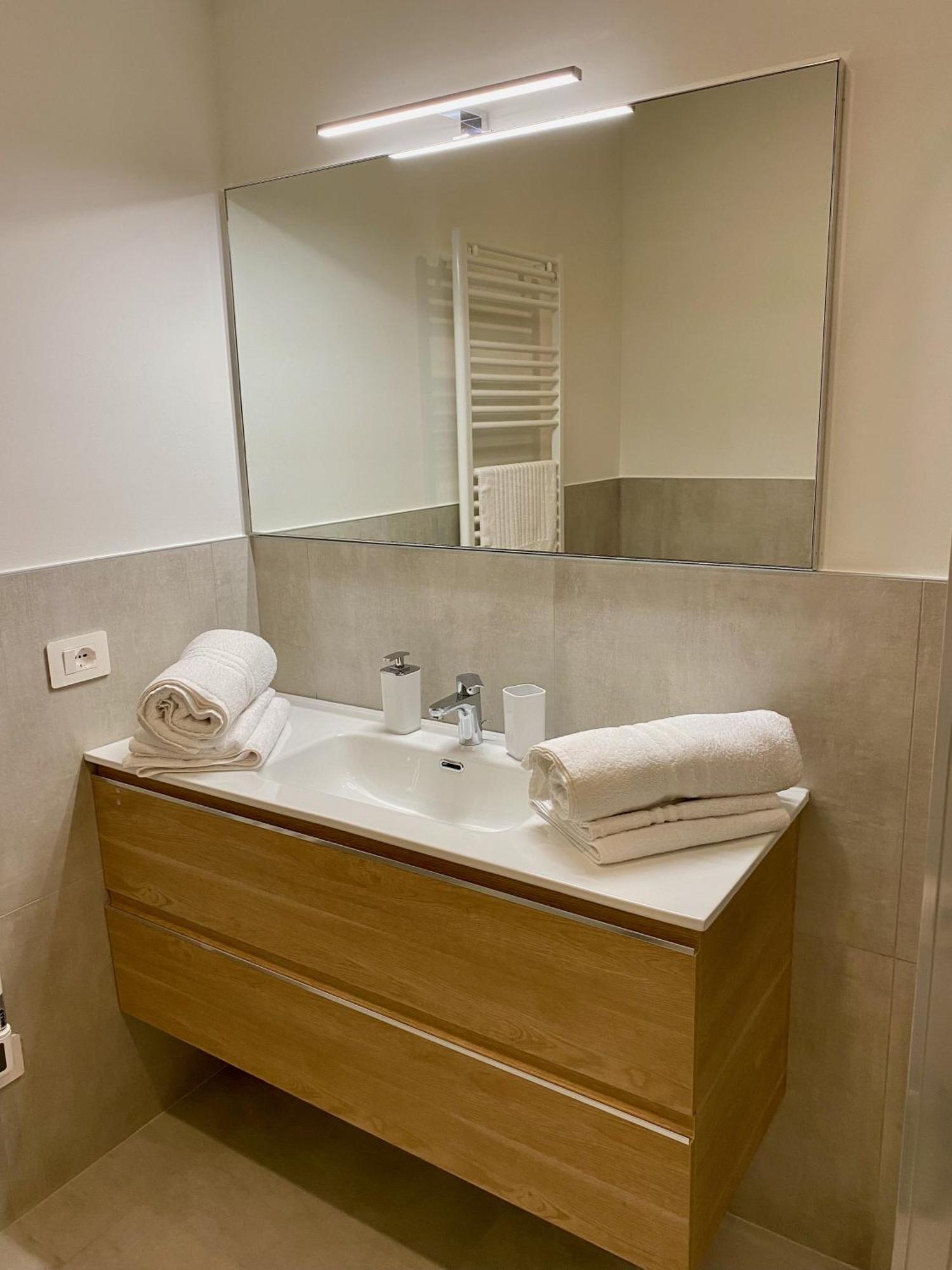 New Residenza Le Essenze - I 7 Laghi Apartment Erba