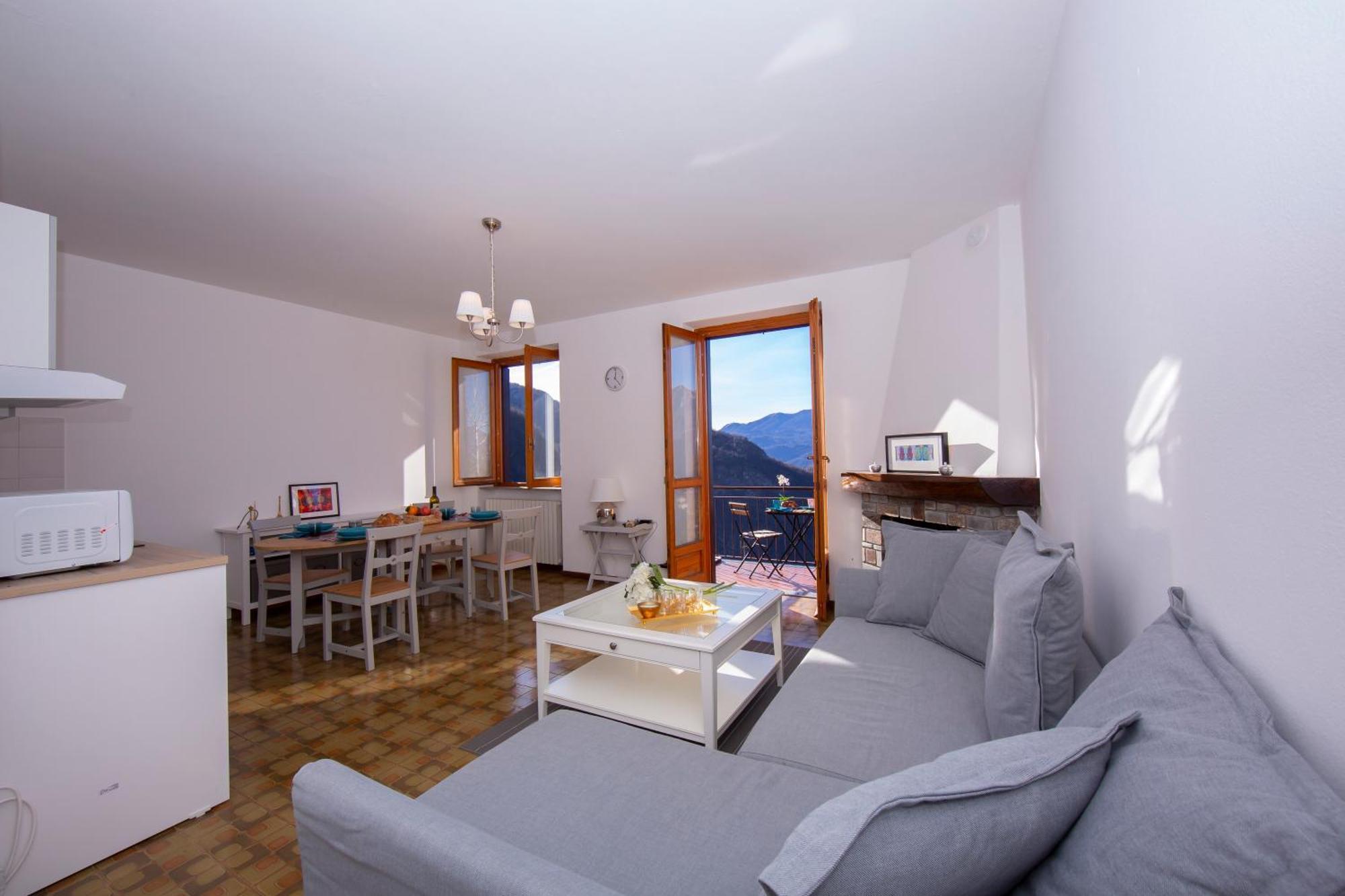 Apartment Balcone Di