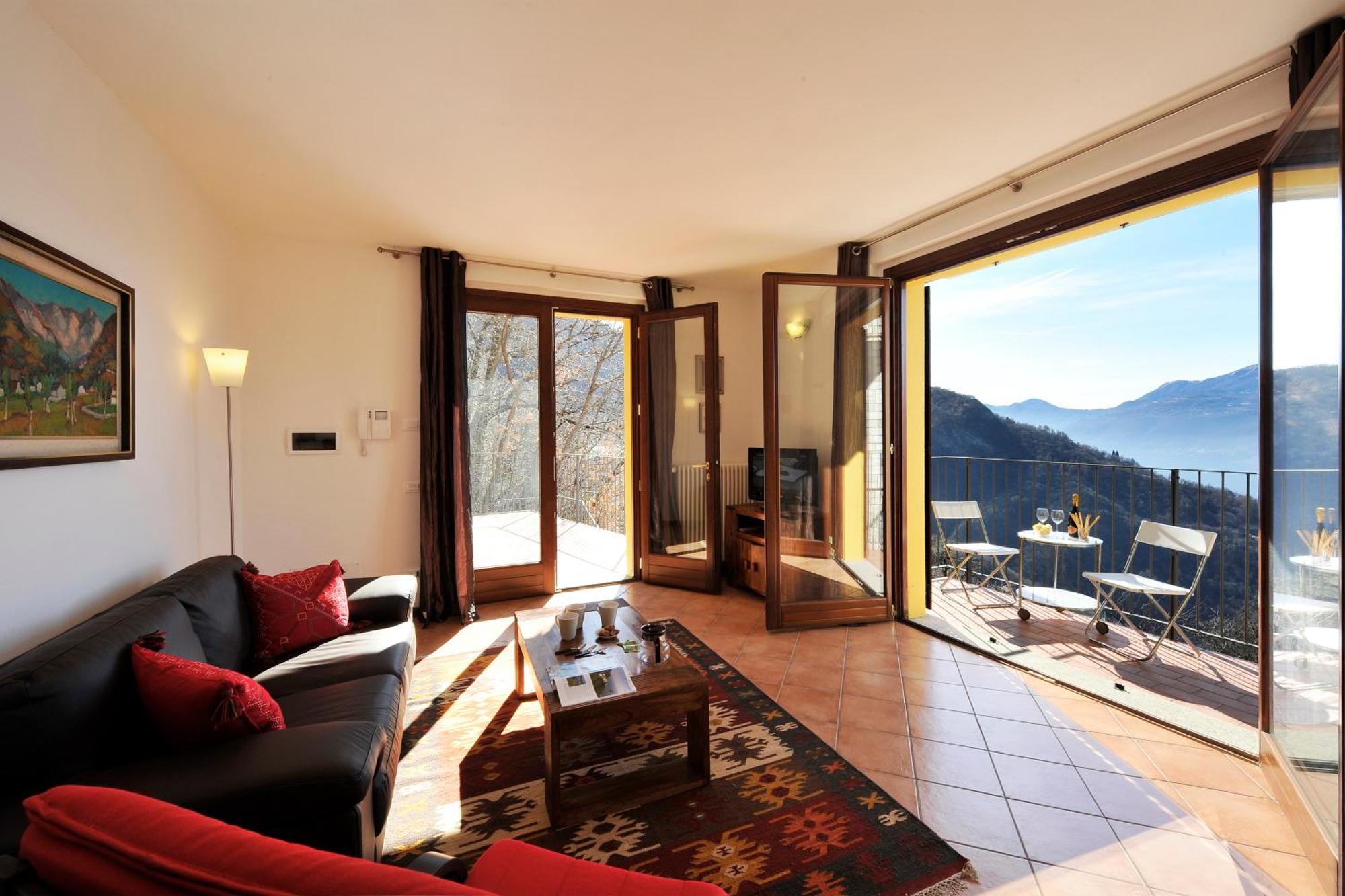 Alto Terrazzo Apartment Perledo