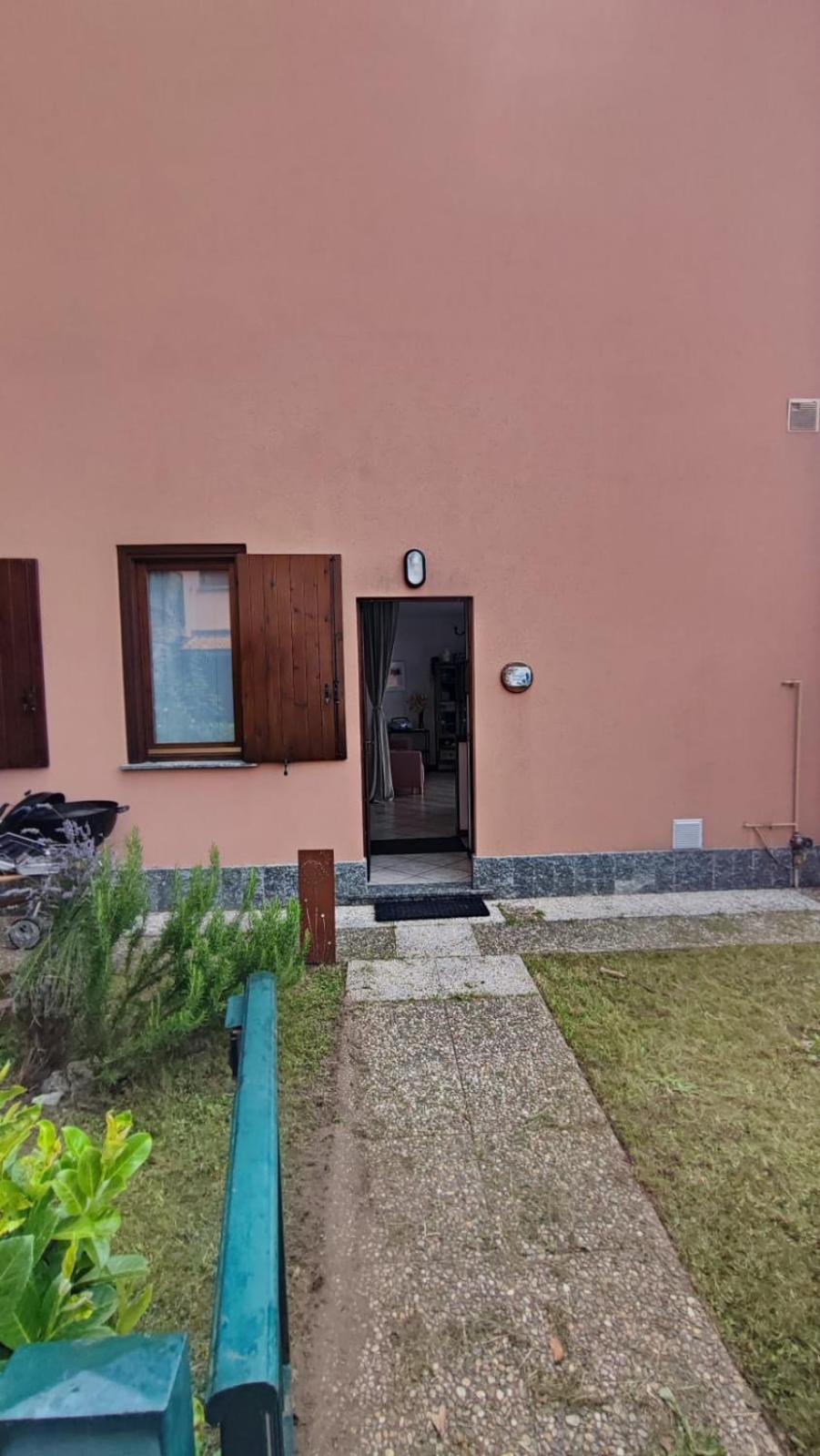Blu Dipinto Di Blu - View -