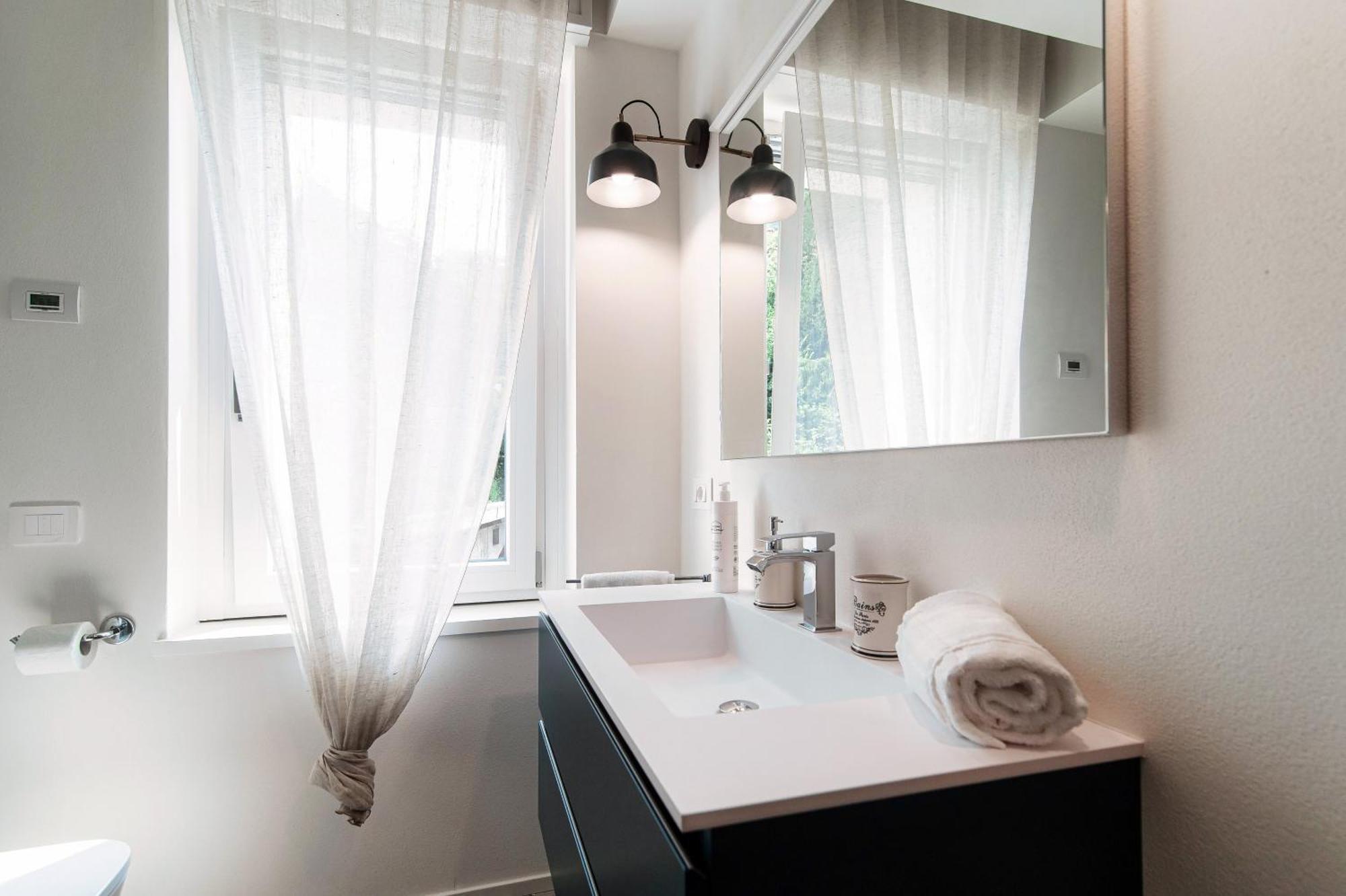 Martina - By Myhomeincomo Apartment Como