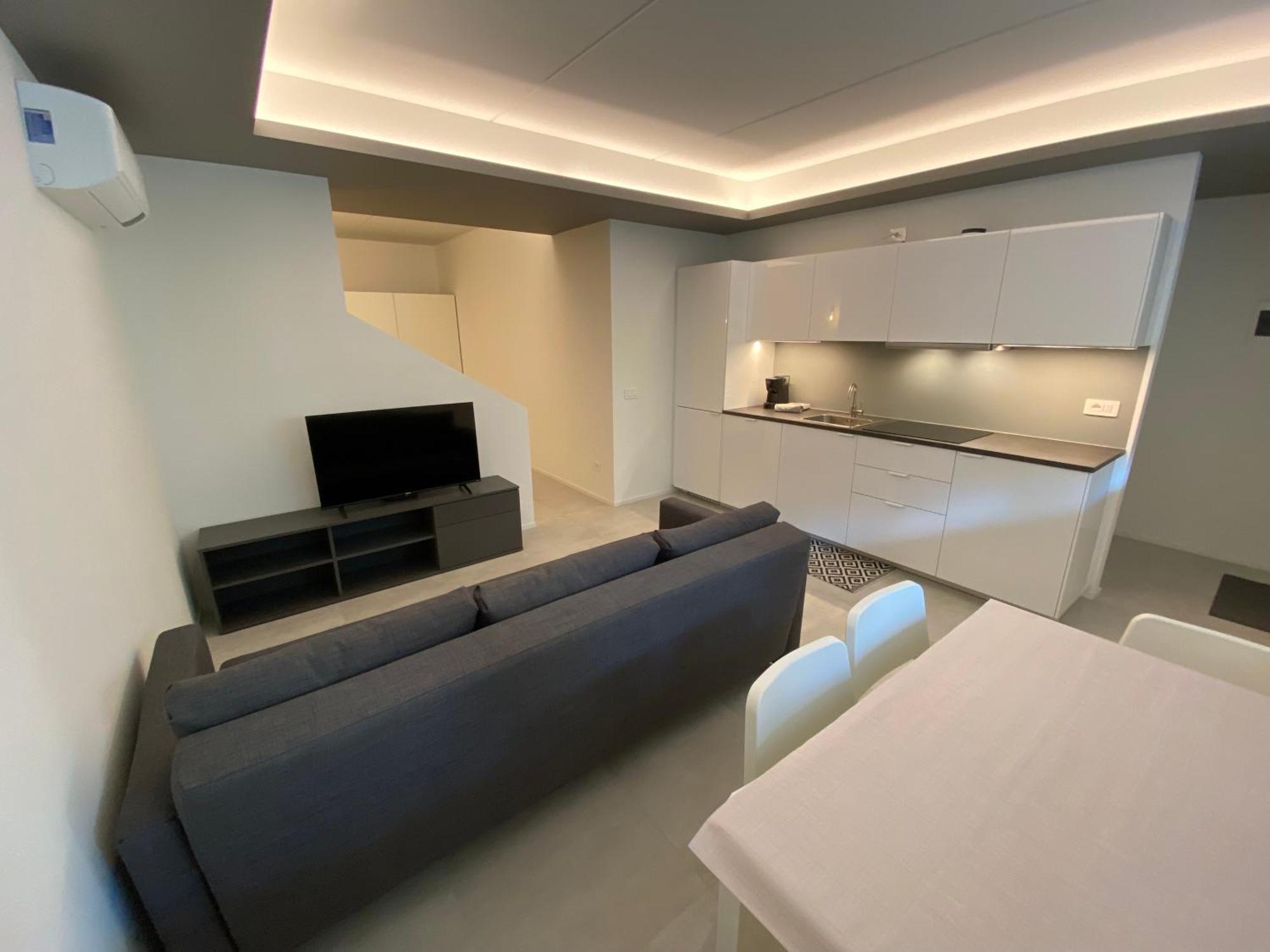New Residenza Le Essenze - I 7 Laghi Erba