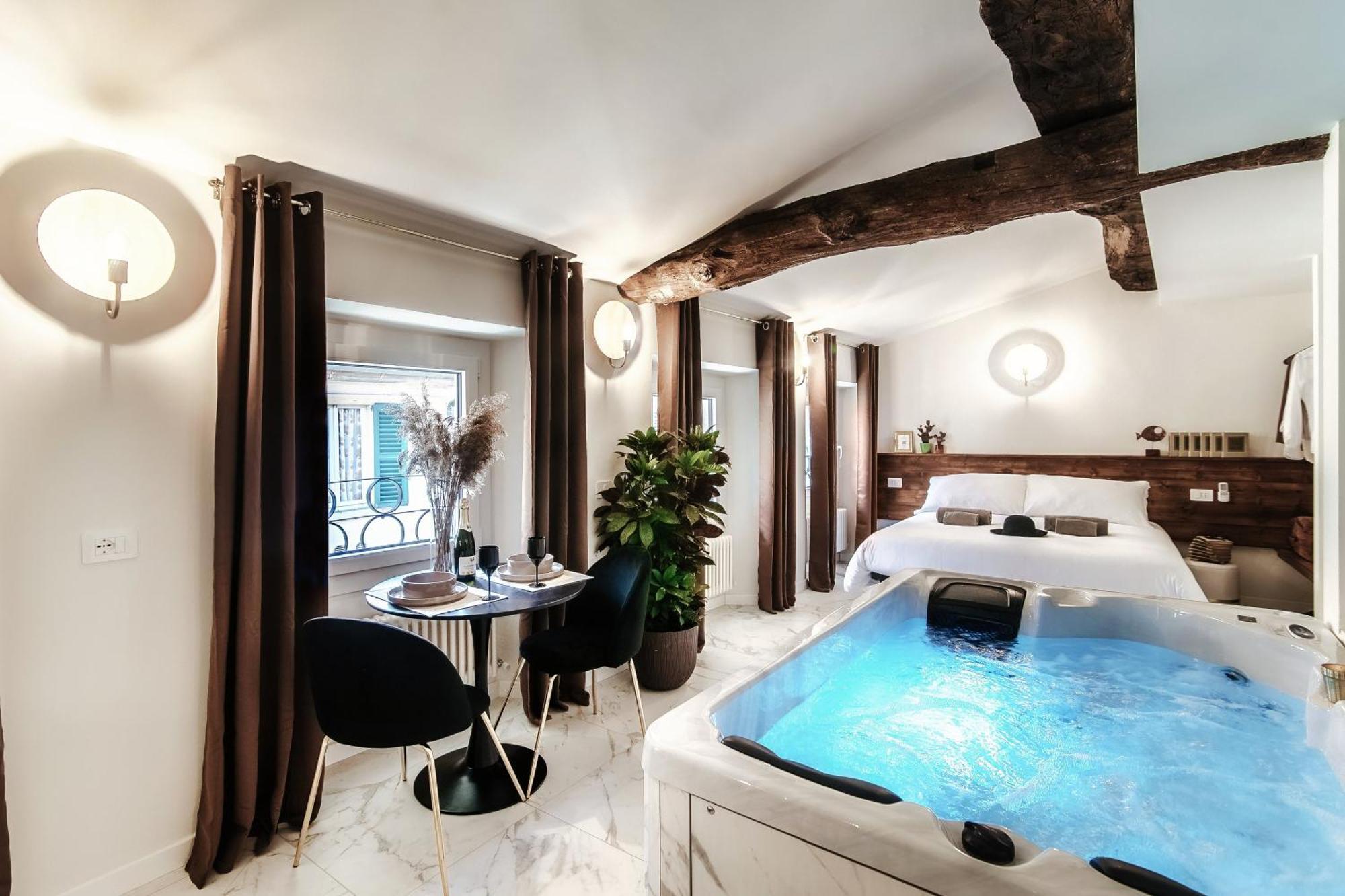 Apartment Sahara & Amazzonia Luxury Rooms- The House Of Travelers Como