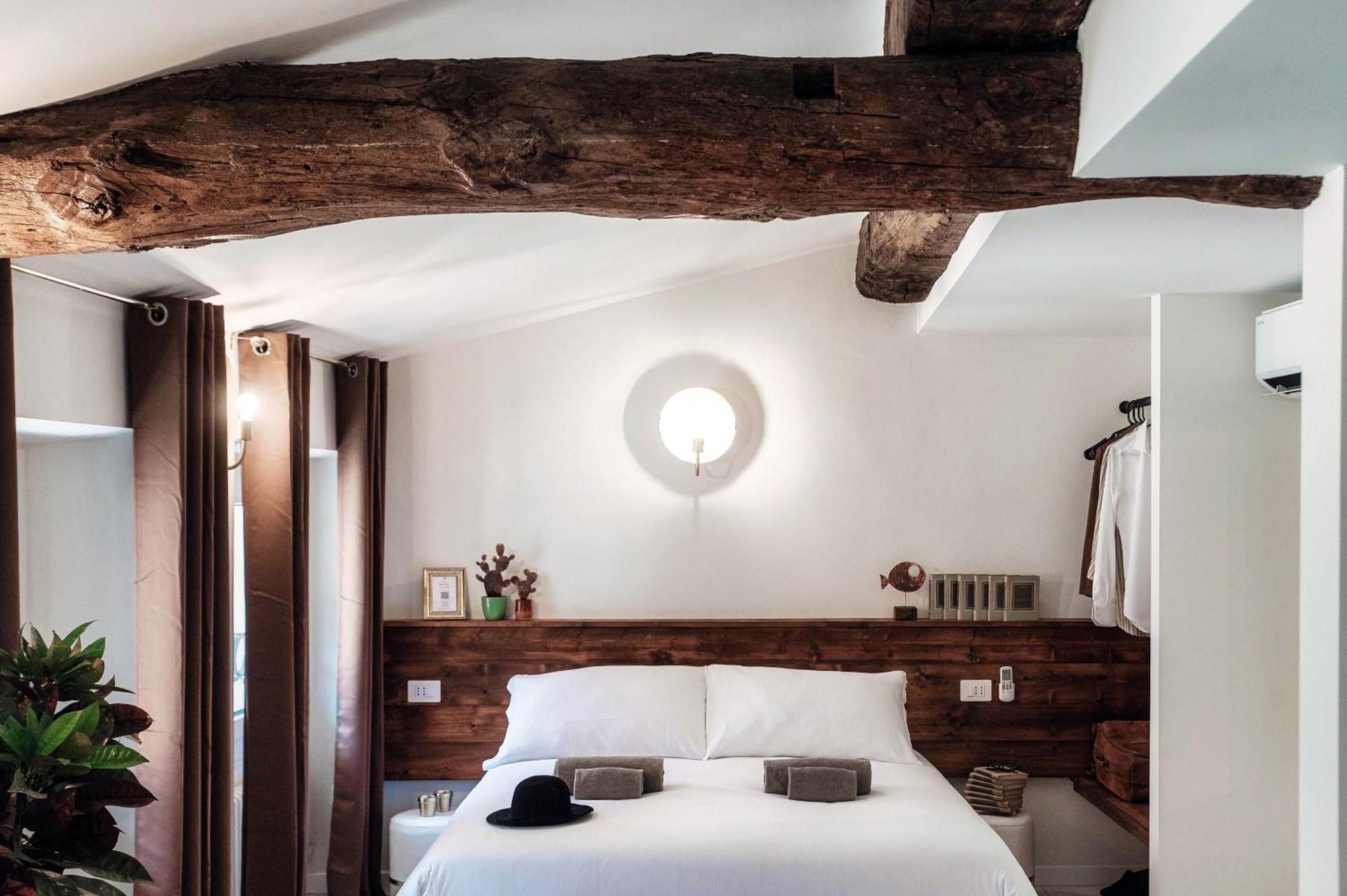 Apartment Sahara & Amazzonia Luxury Rooms- The House Of Travelers Como