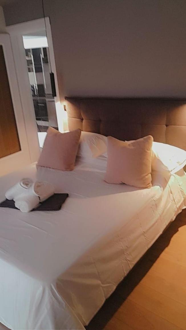 Apartment Manara 10 *