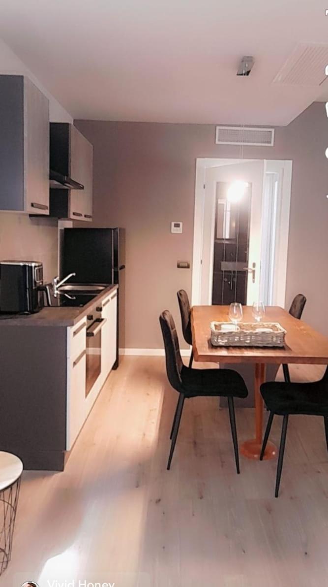 Apartment Manara 10 *