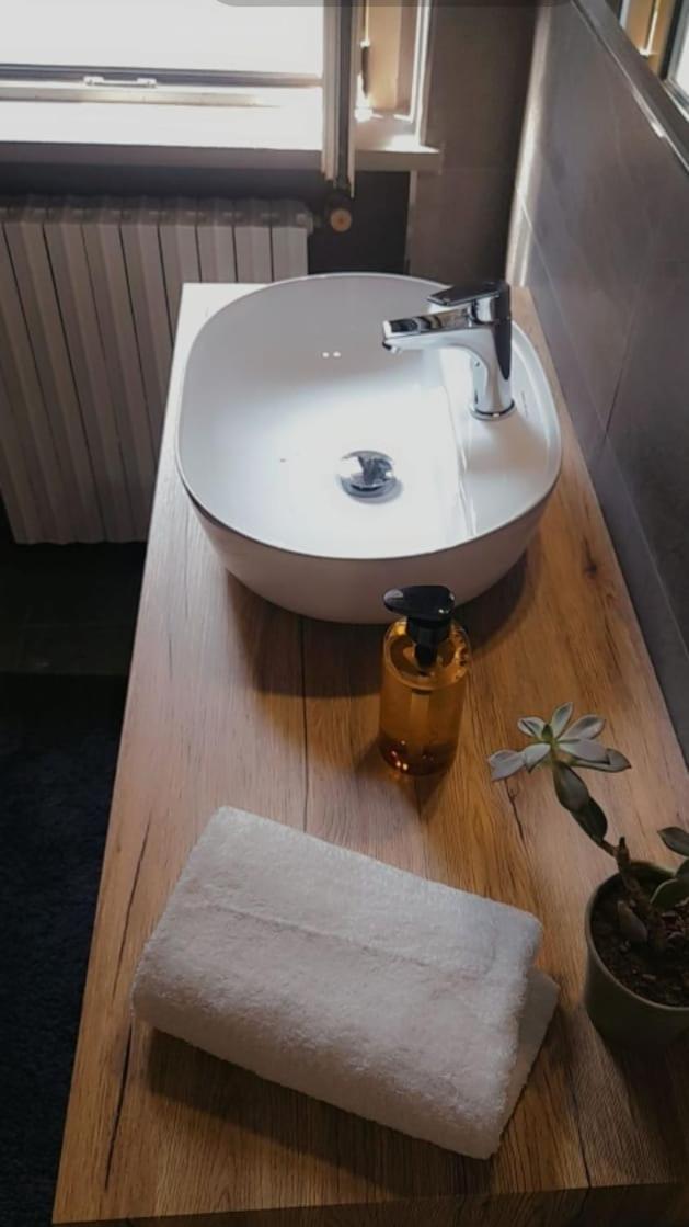 Apartment Manara 10 *