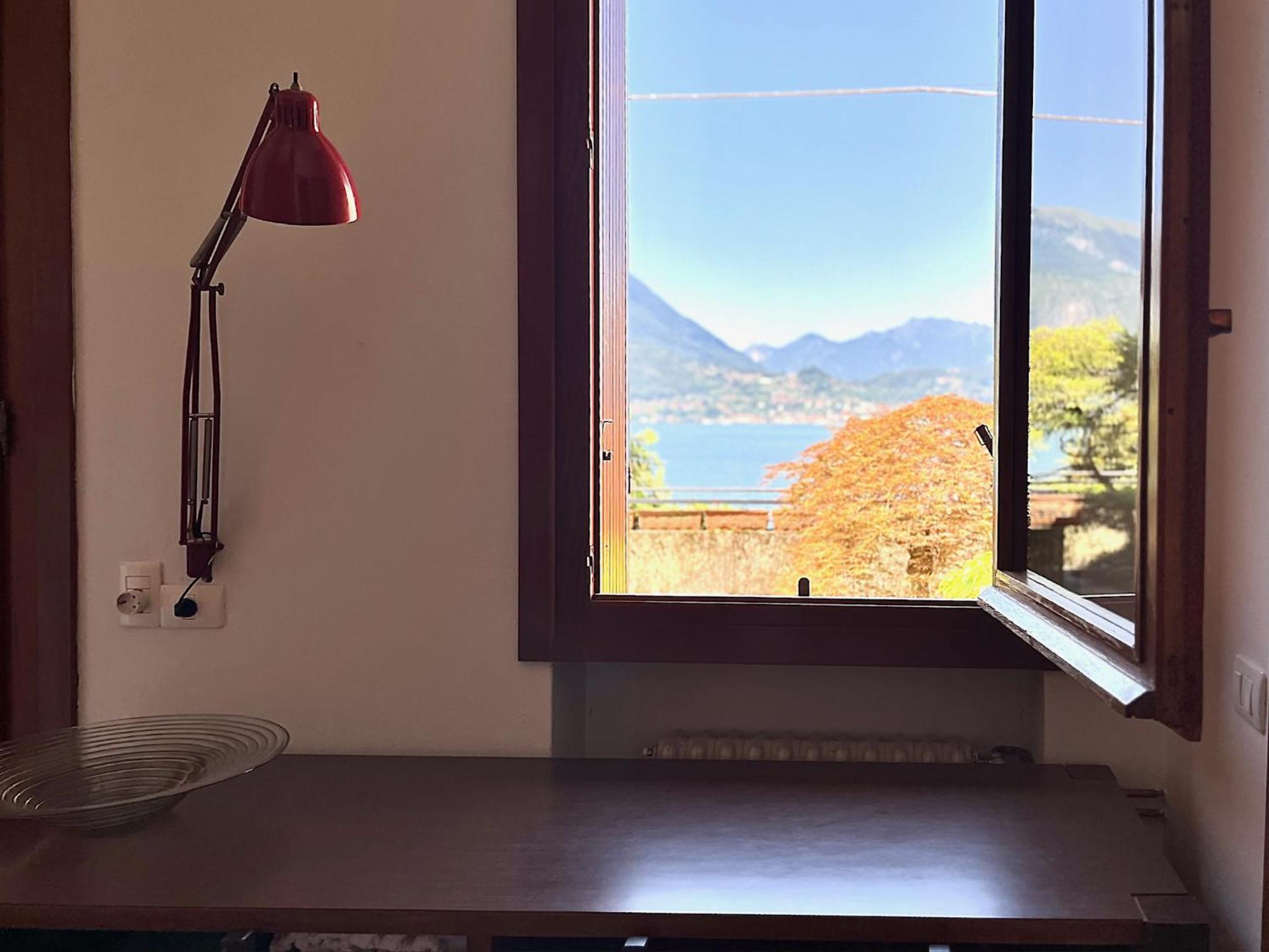 Nella Back To 70' * Varenna