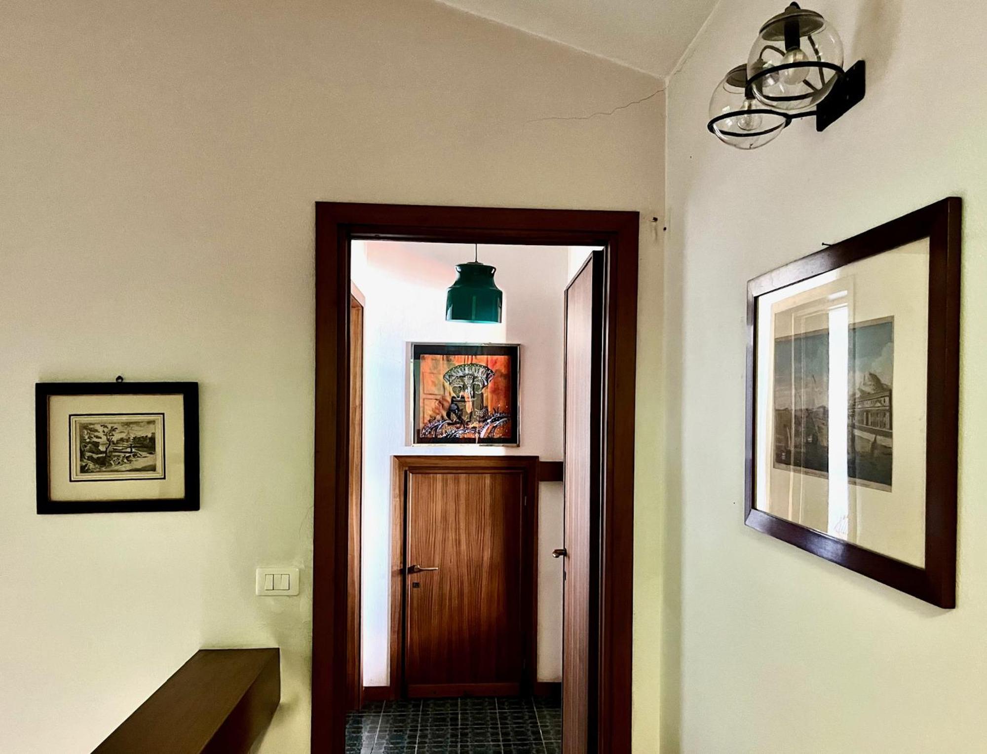Nella Back To 70' Villa Varenna