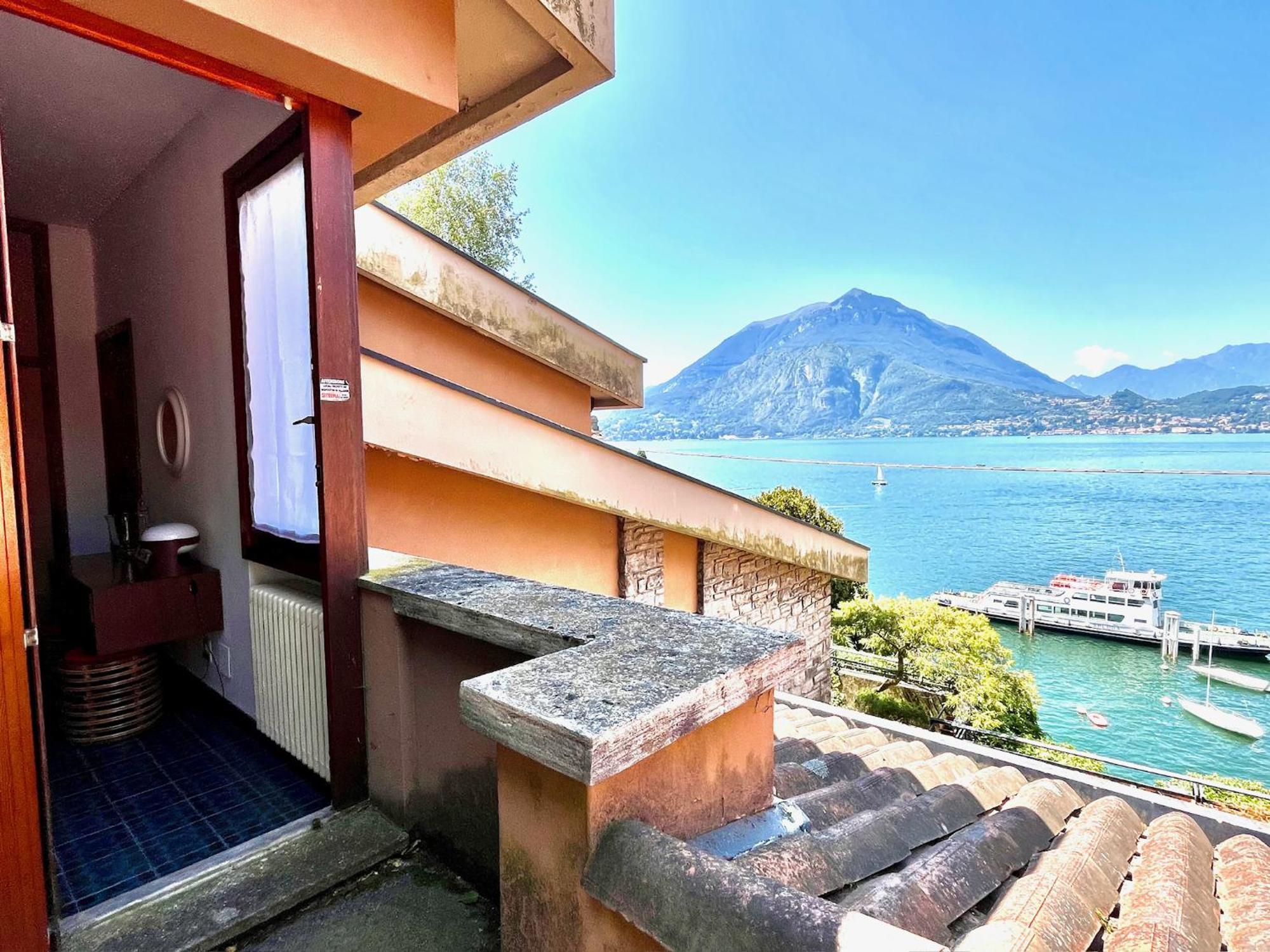 Nella Back To 70' Varenna
