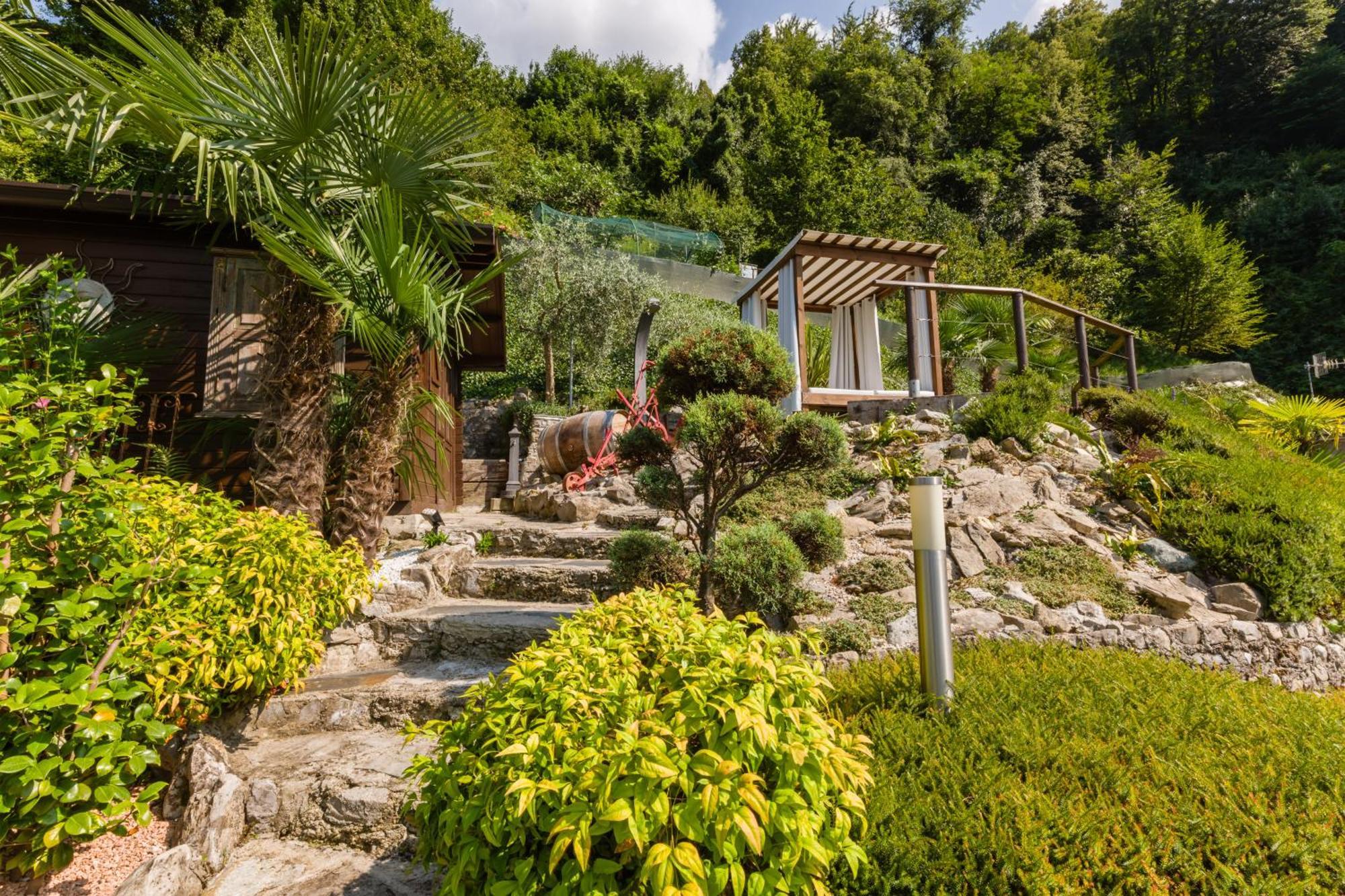 Rosch Holiday home Lezzeno