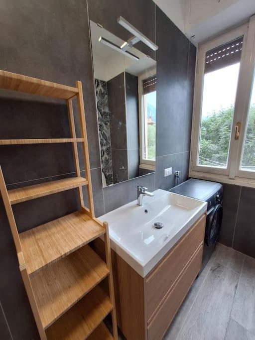 Dama Apartment Lierna