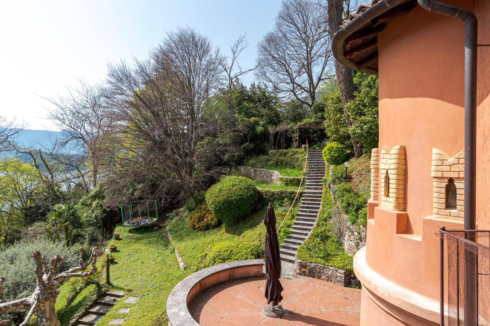 Stunning Castle In With Lake View Apartment Tremezzo