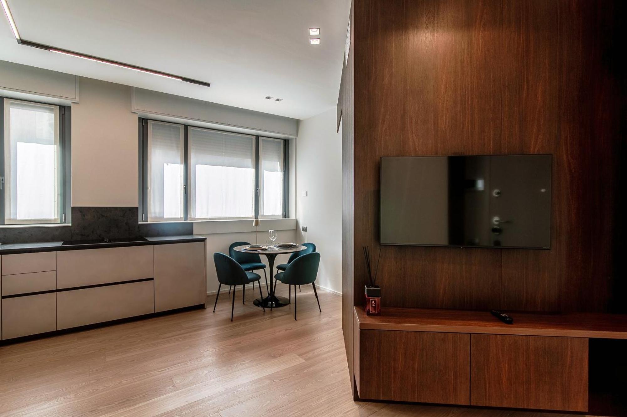 Rubini - By Myhomeincomo Apartment