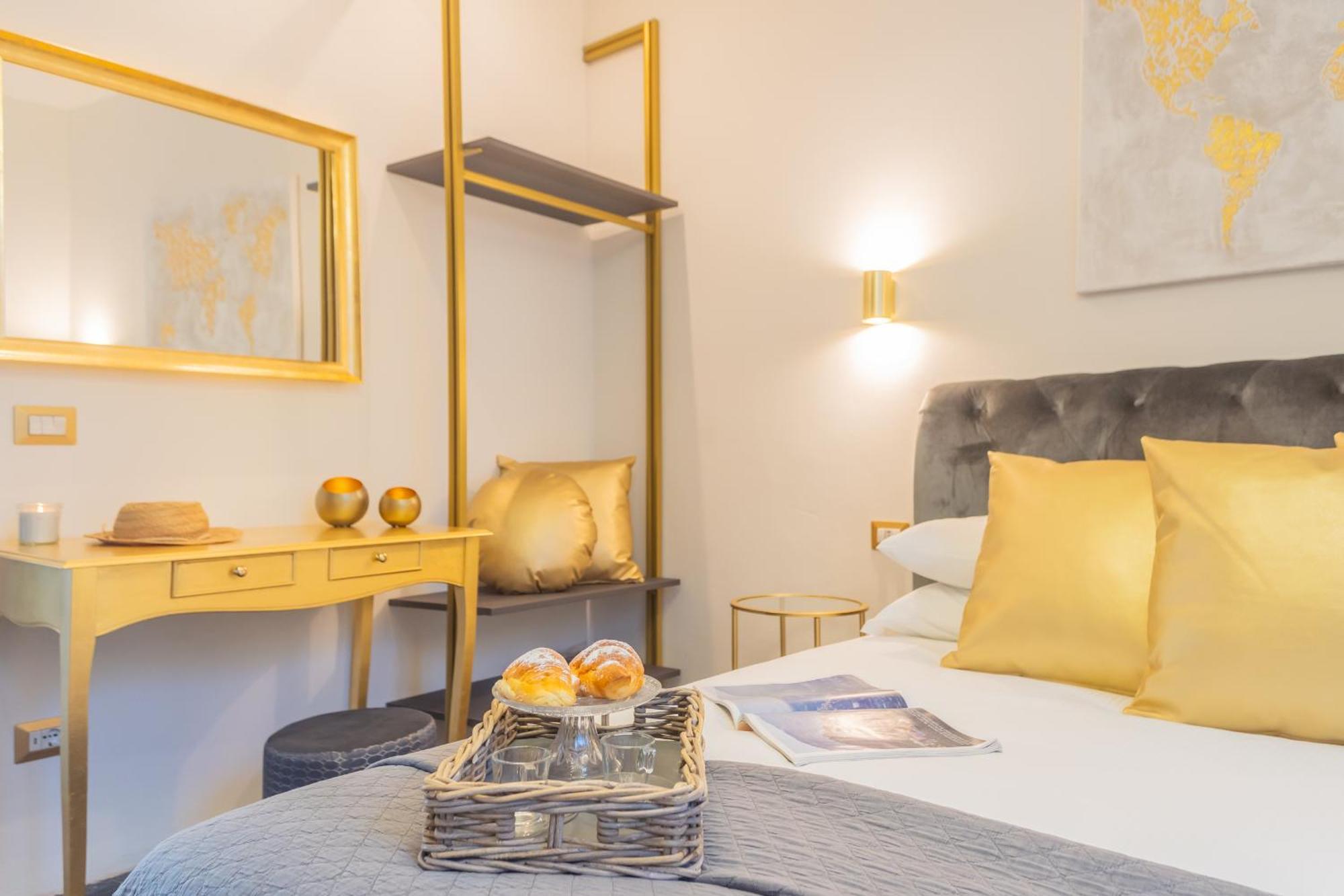 Apartment Dreams By Rent Como