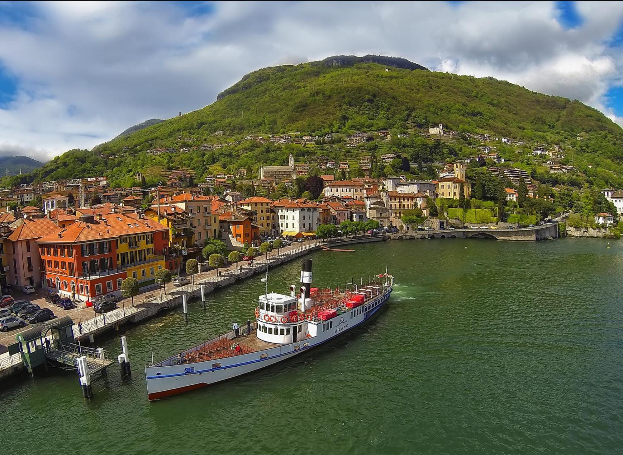 Elegant Historic Large House On Lake Como Gravedona