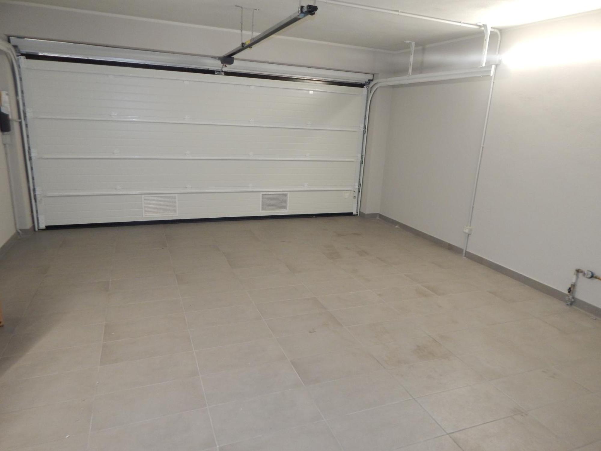 Dorato Roxy Apartment
