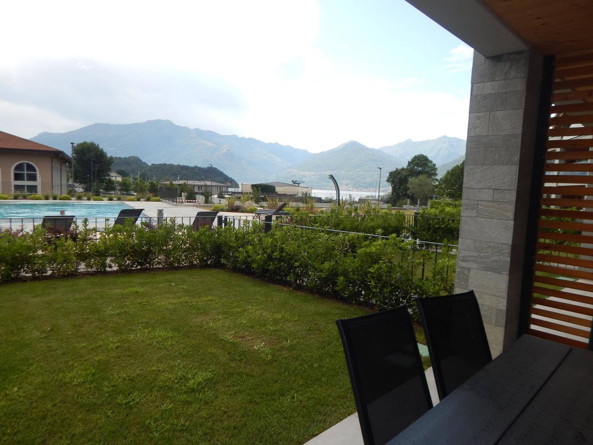 Dorato Roxy Apartment