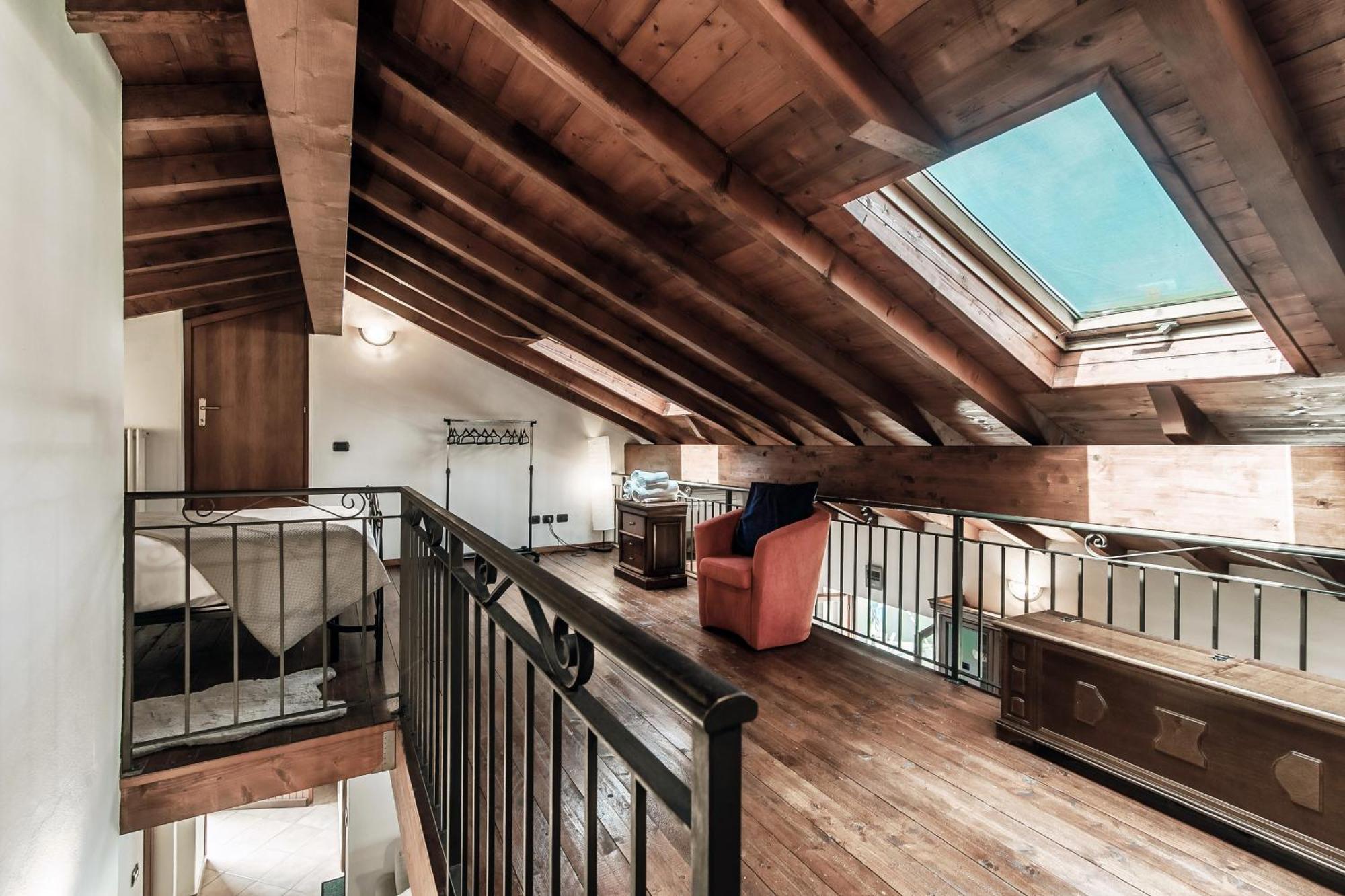 Apartment Lakeframe - By Myhomeincomo Blevio