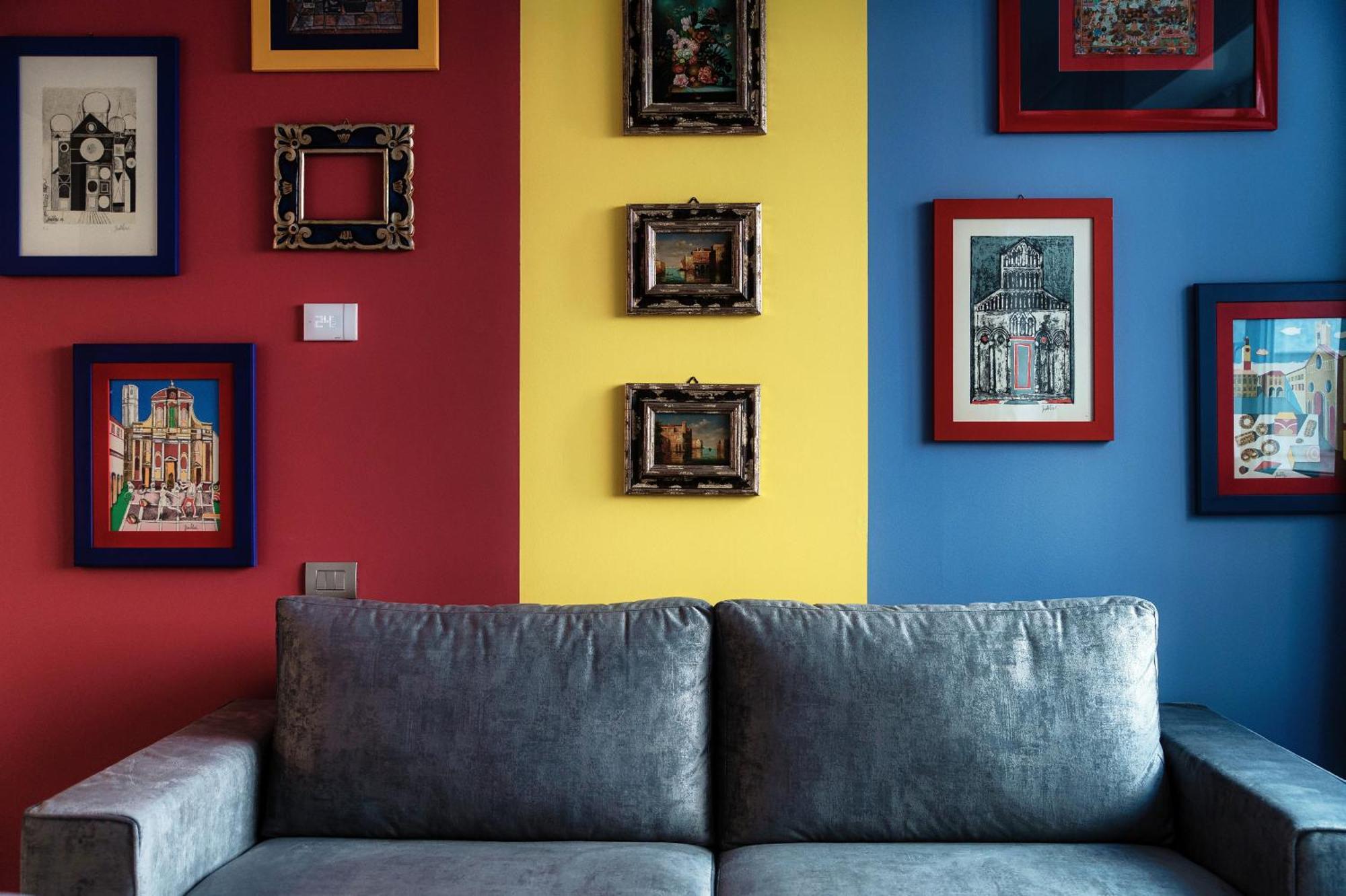 Apartment Three Colors - By Myhomeincomo Como