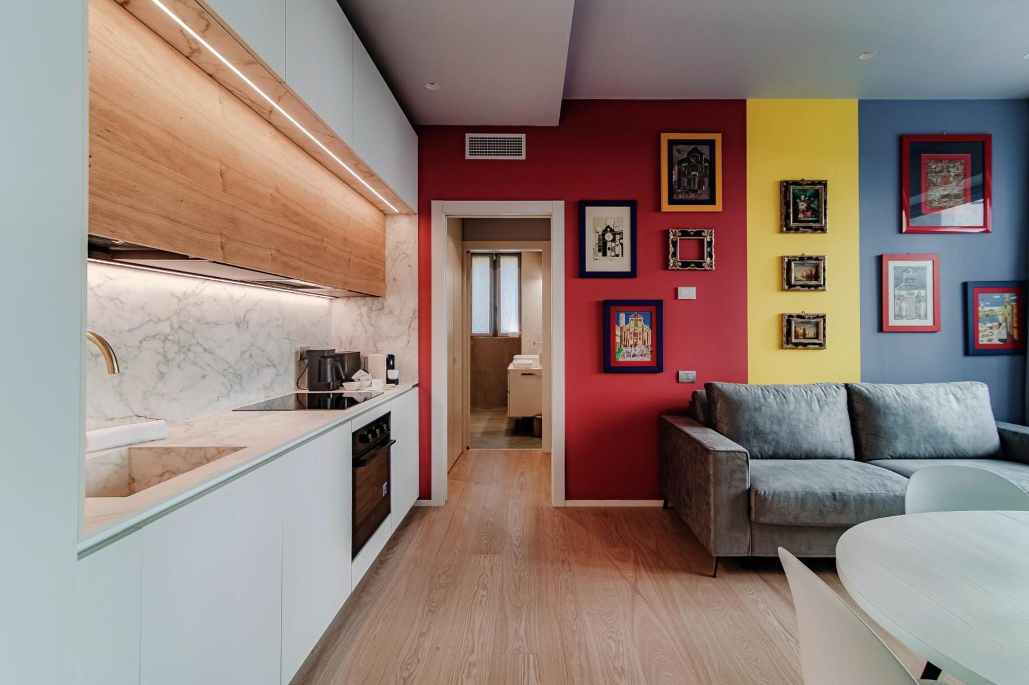 Apartment Three Colors - By Myhomeincomo