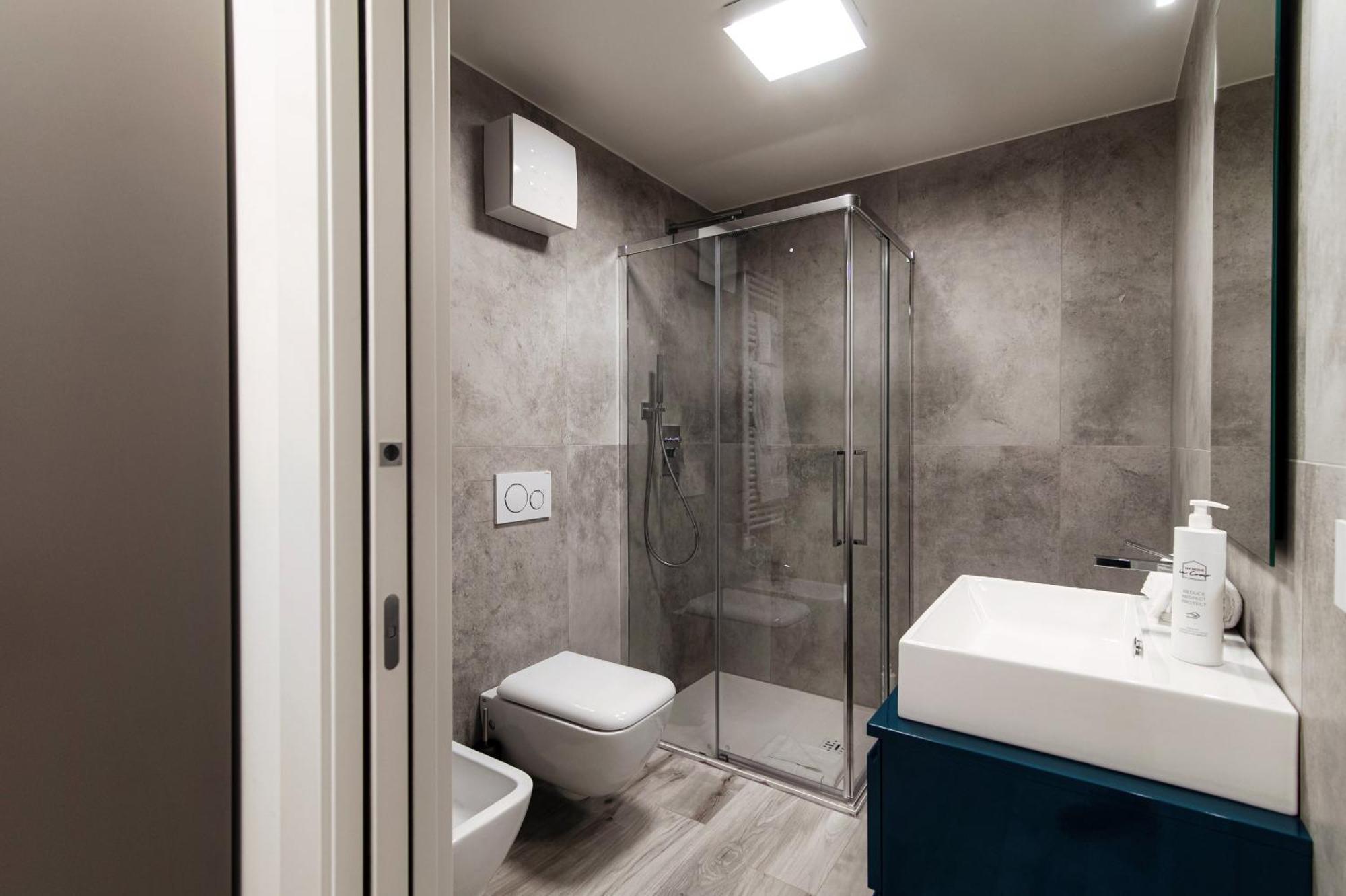 Apartment Diaz 3 - By Myhomeincomo Como
