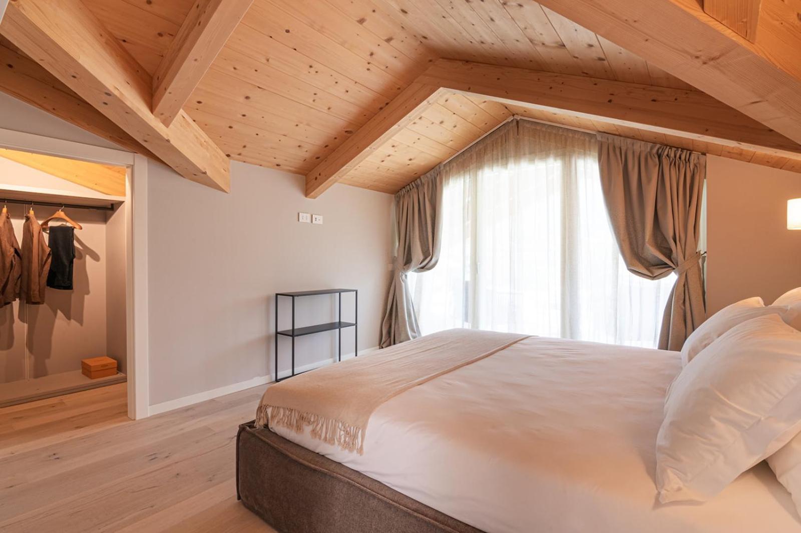 Dorato Luxury & - View Aparthotel Colico