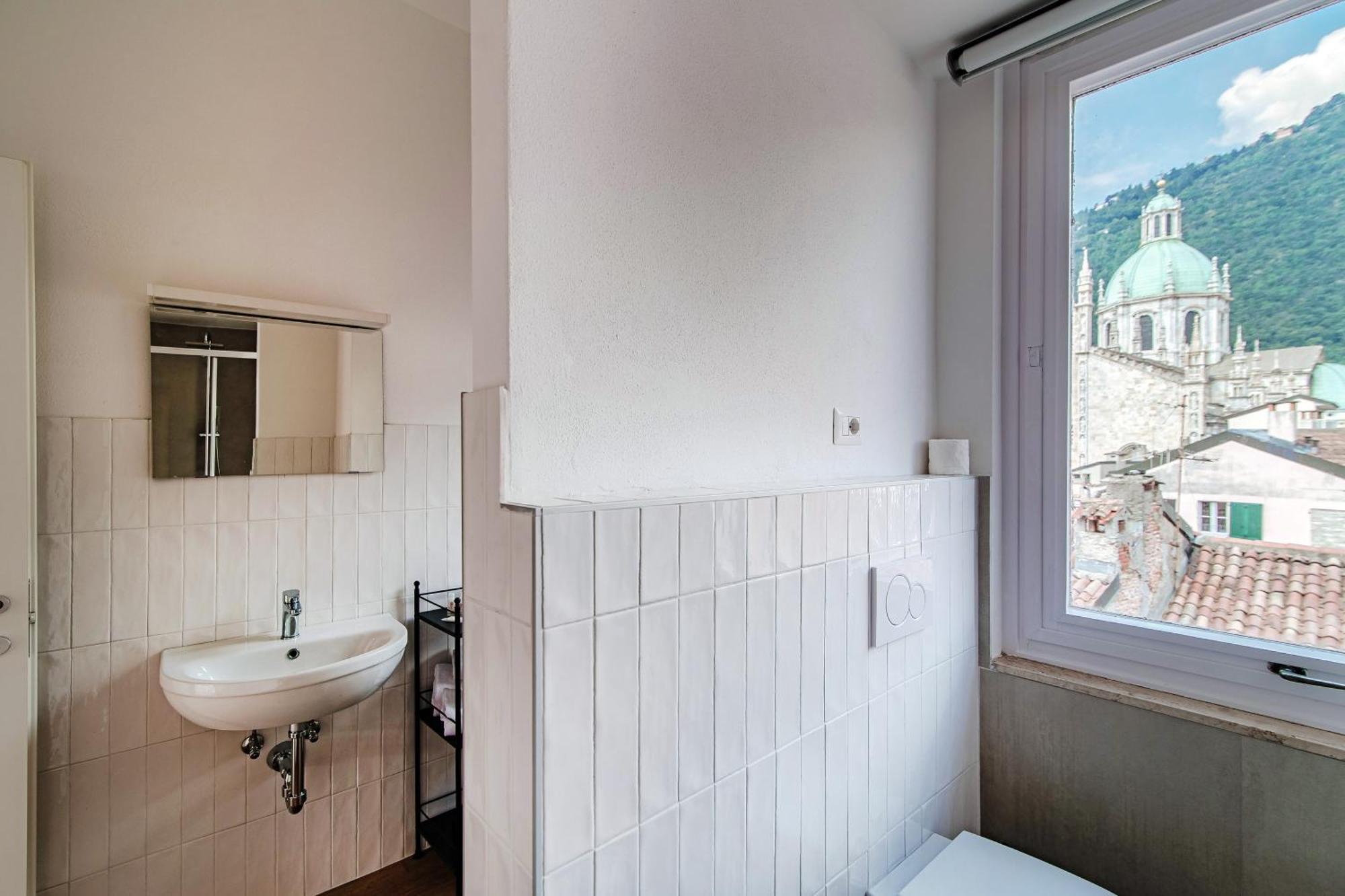 Apartment Downtown Como-luxury *