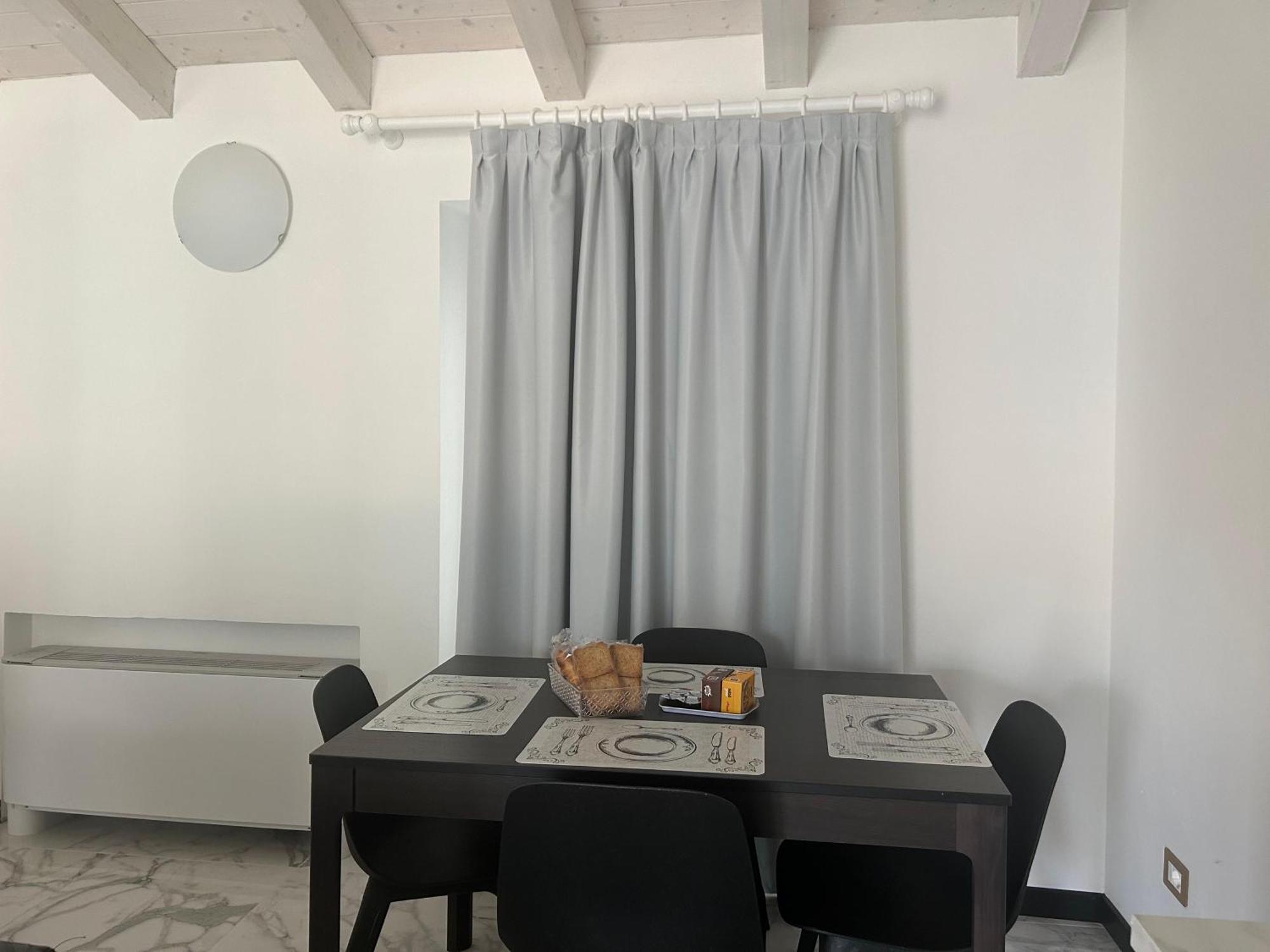 Aparthotel Posta Argegno