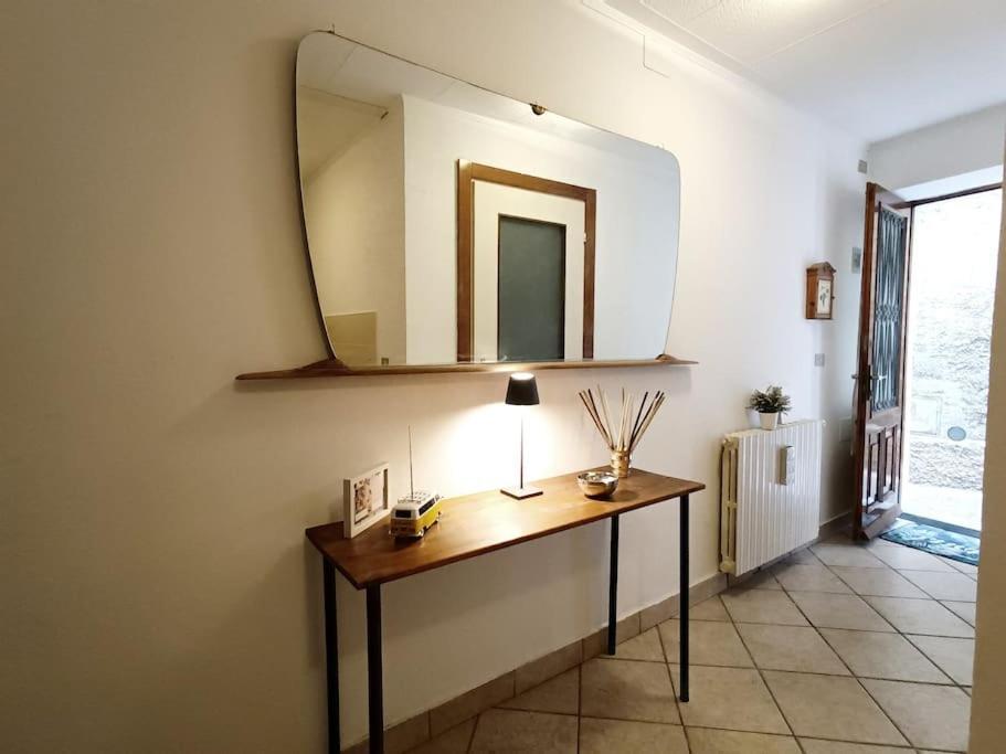 Holiday home The Boards House On - House Or Master Bedroom Only *