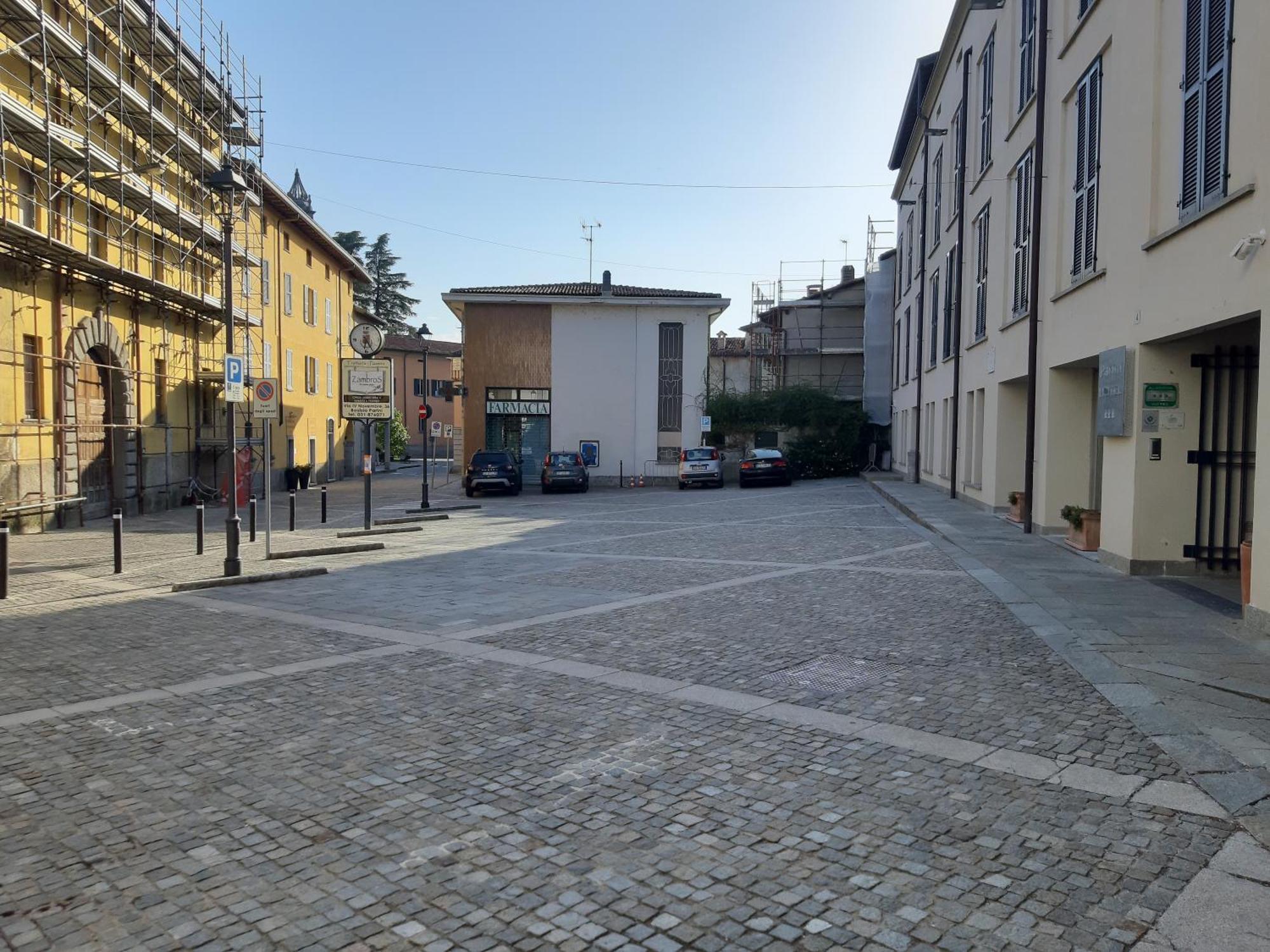 Parini Hotel