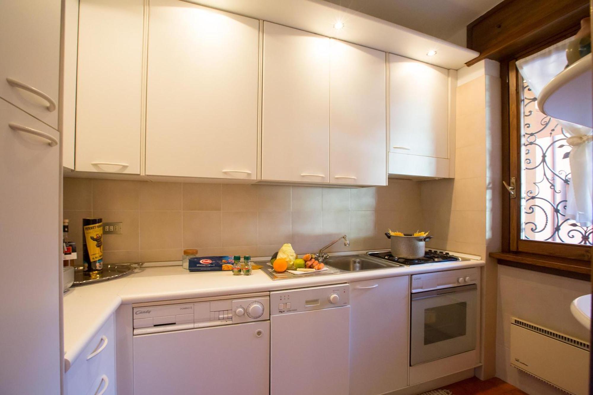 Poggio Fiorito Loggetta Apartment *
