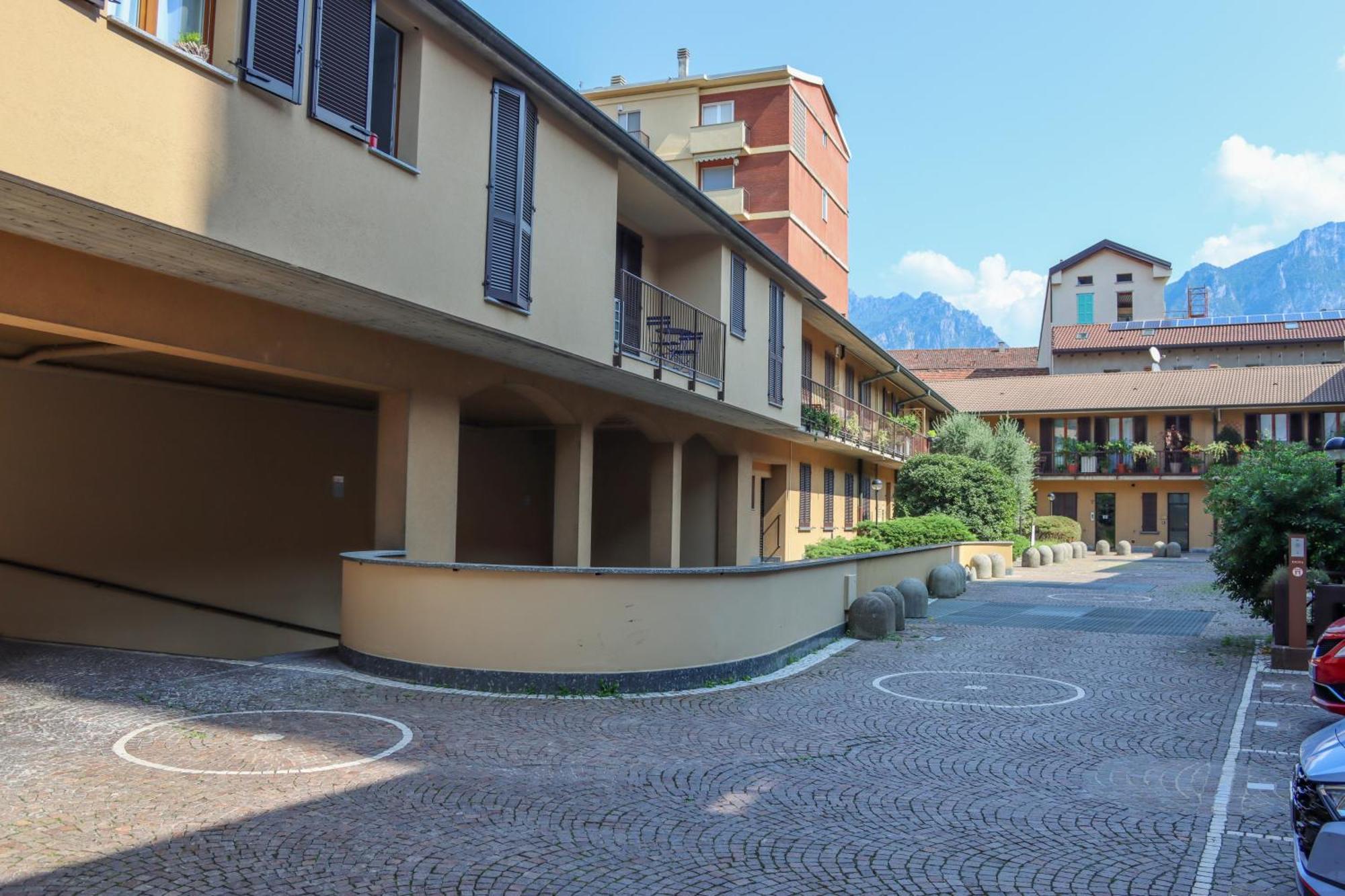 Apartment Casa Ardo Wifi & Free Parking In Center Lecco